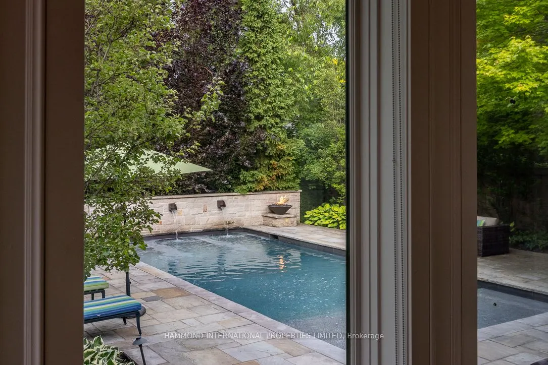 42 Lorraine Gardens