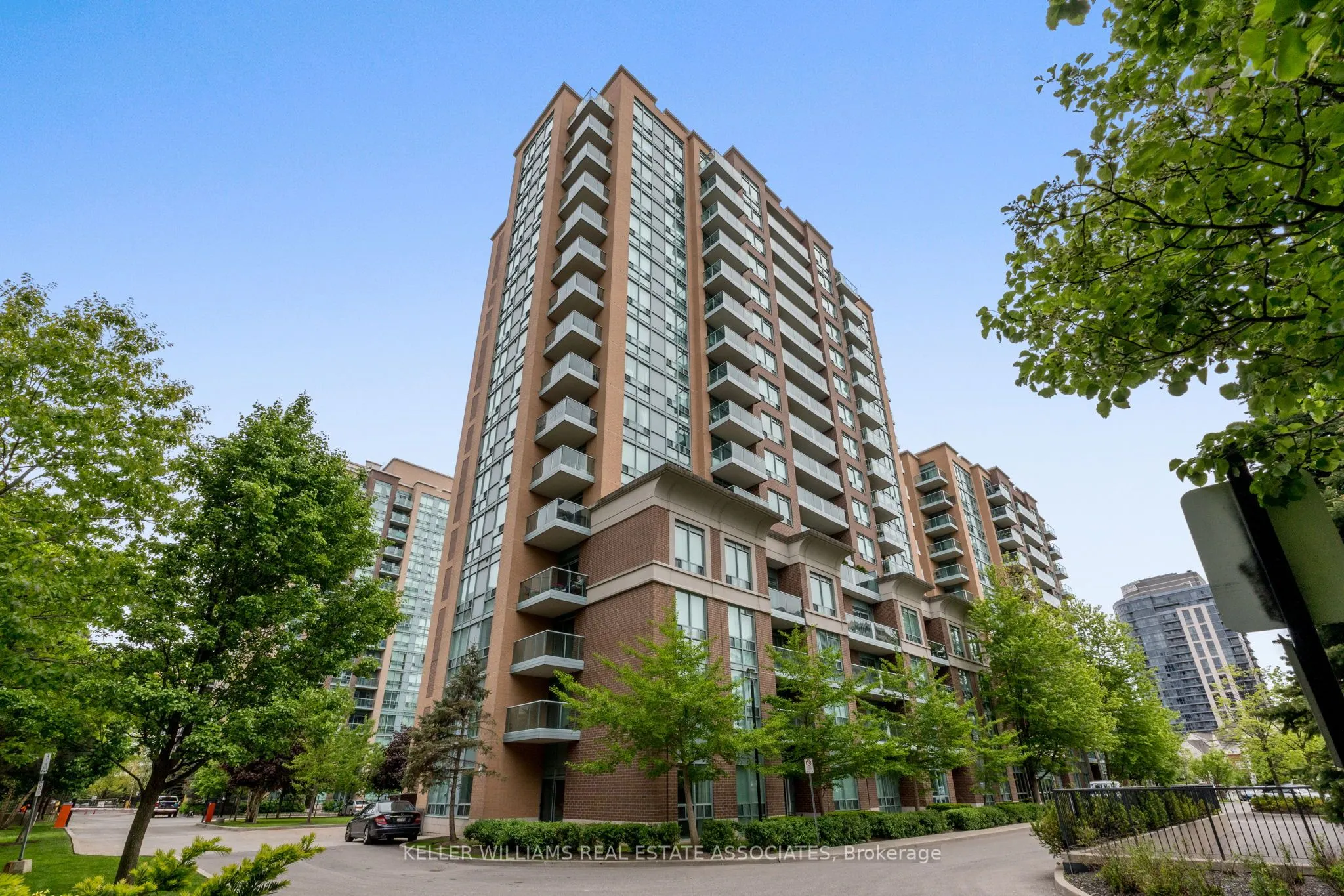 15 Michael Power Place, #709