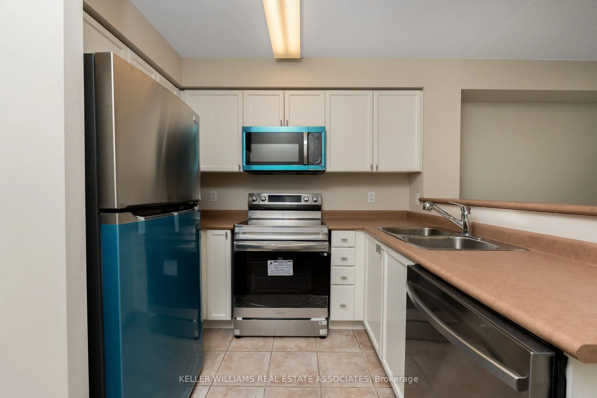 15 Michael Power Place, #709