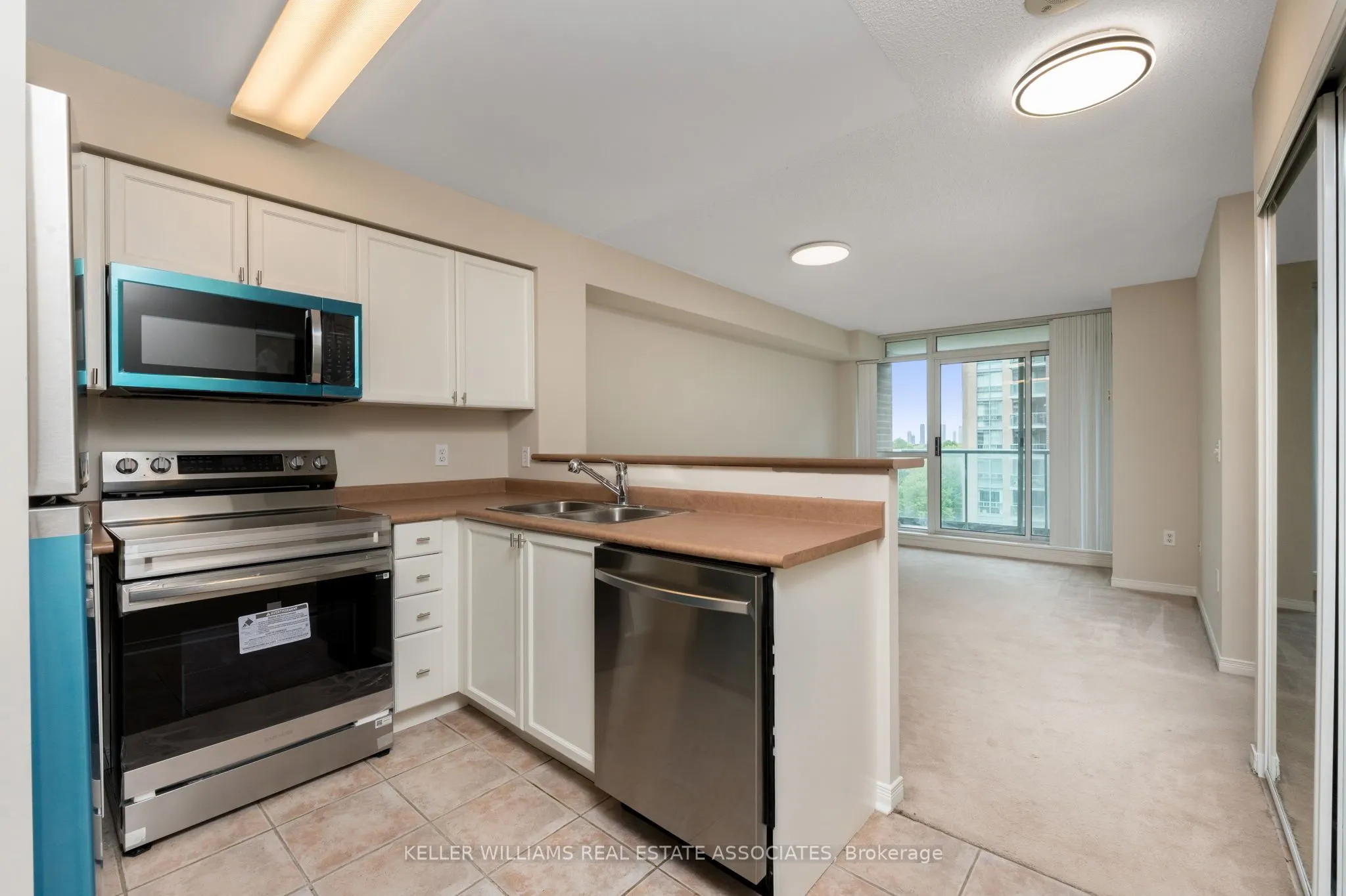 15 Michael Power Place, #709