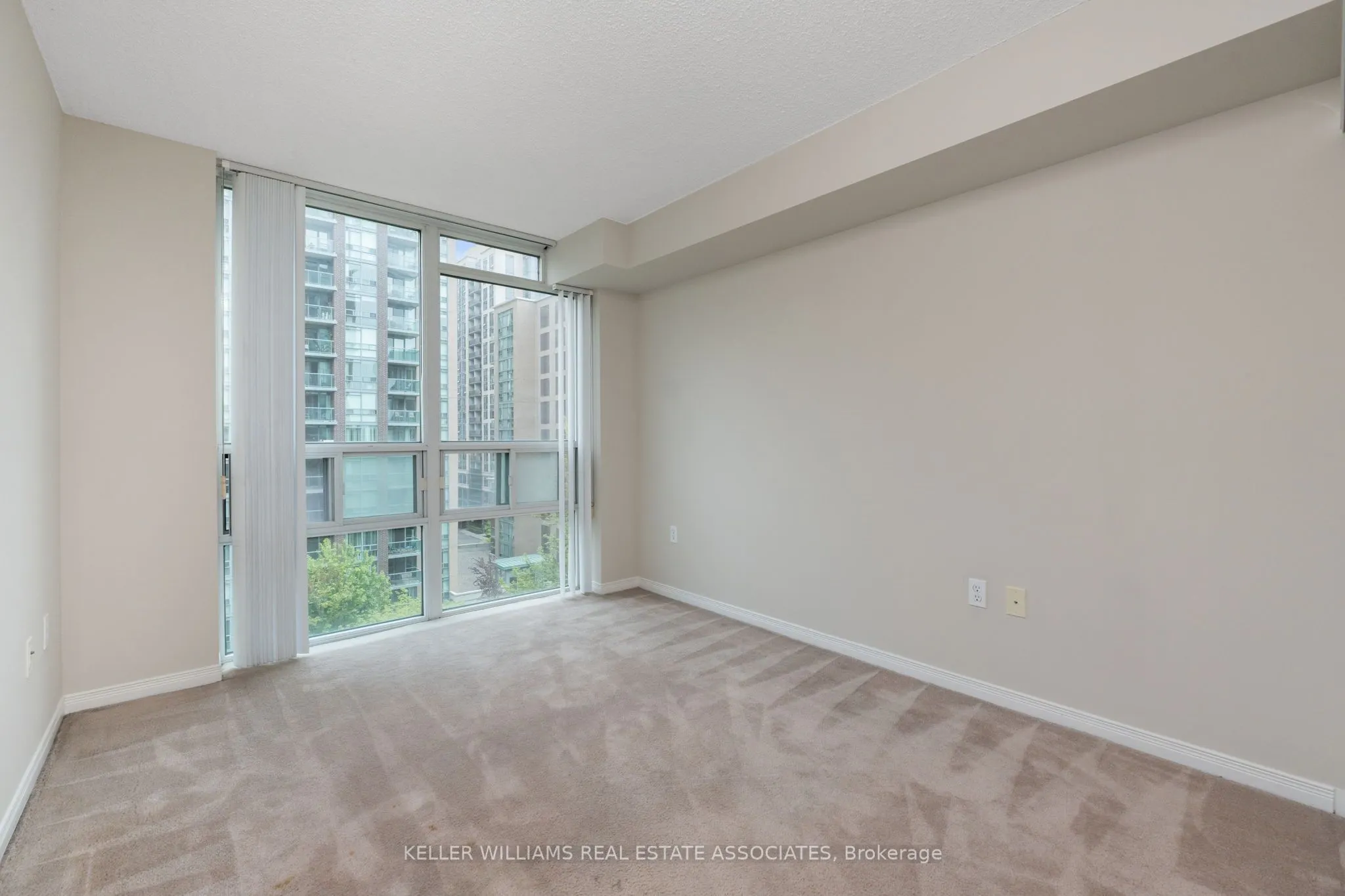 15 Michael Power Place, #709