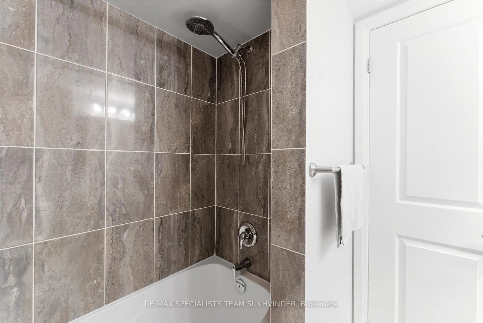 55 Yorkland Boulevard, #107