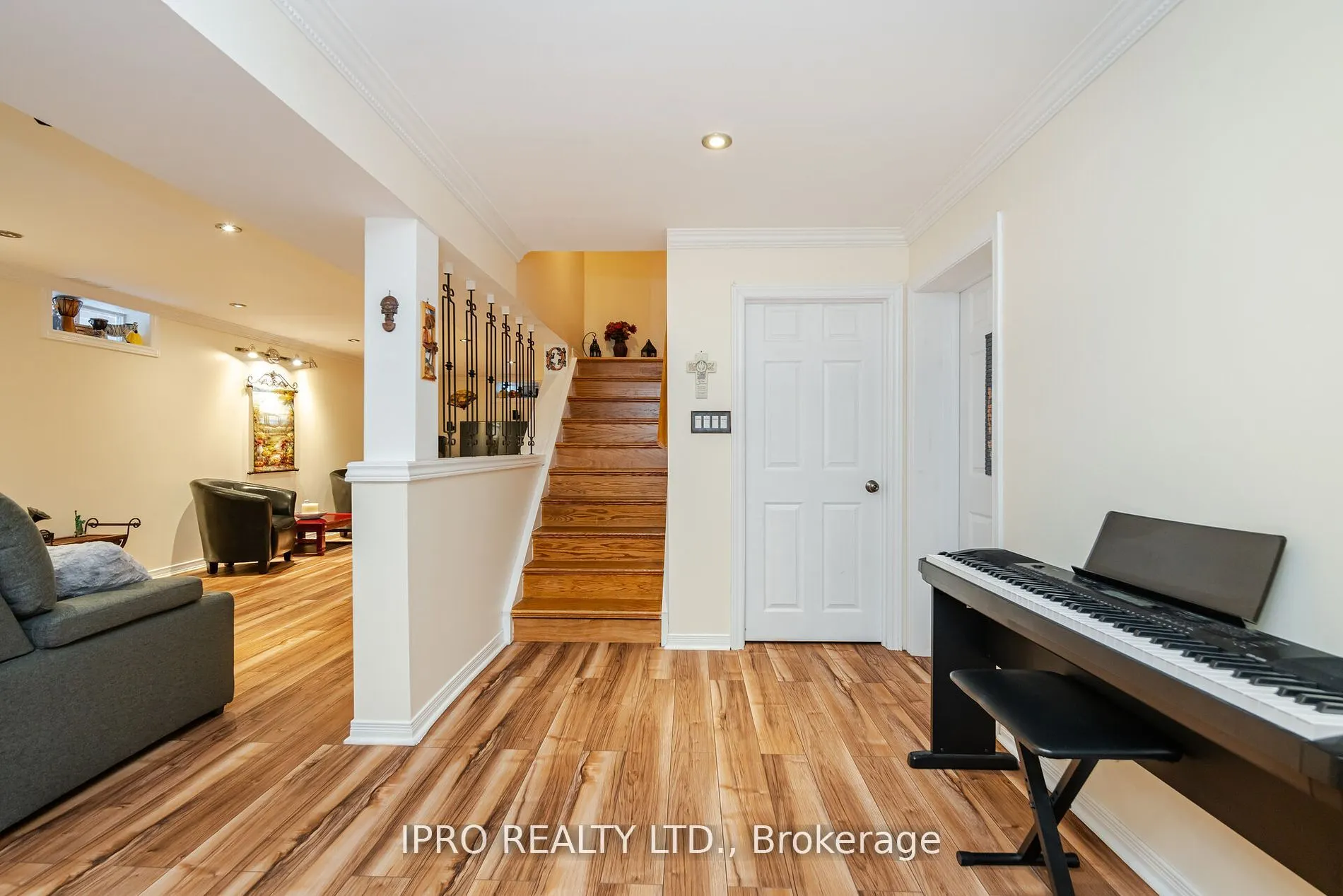 1615 Sir Monty's Drive