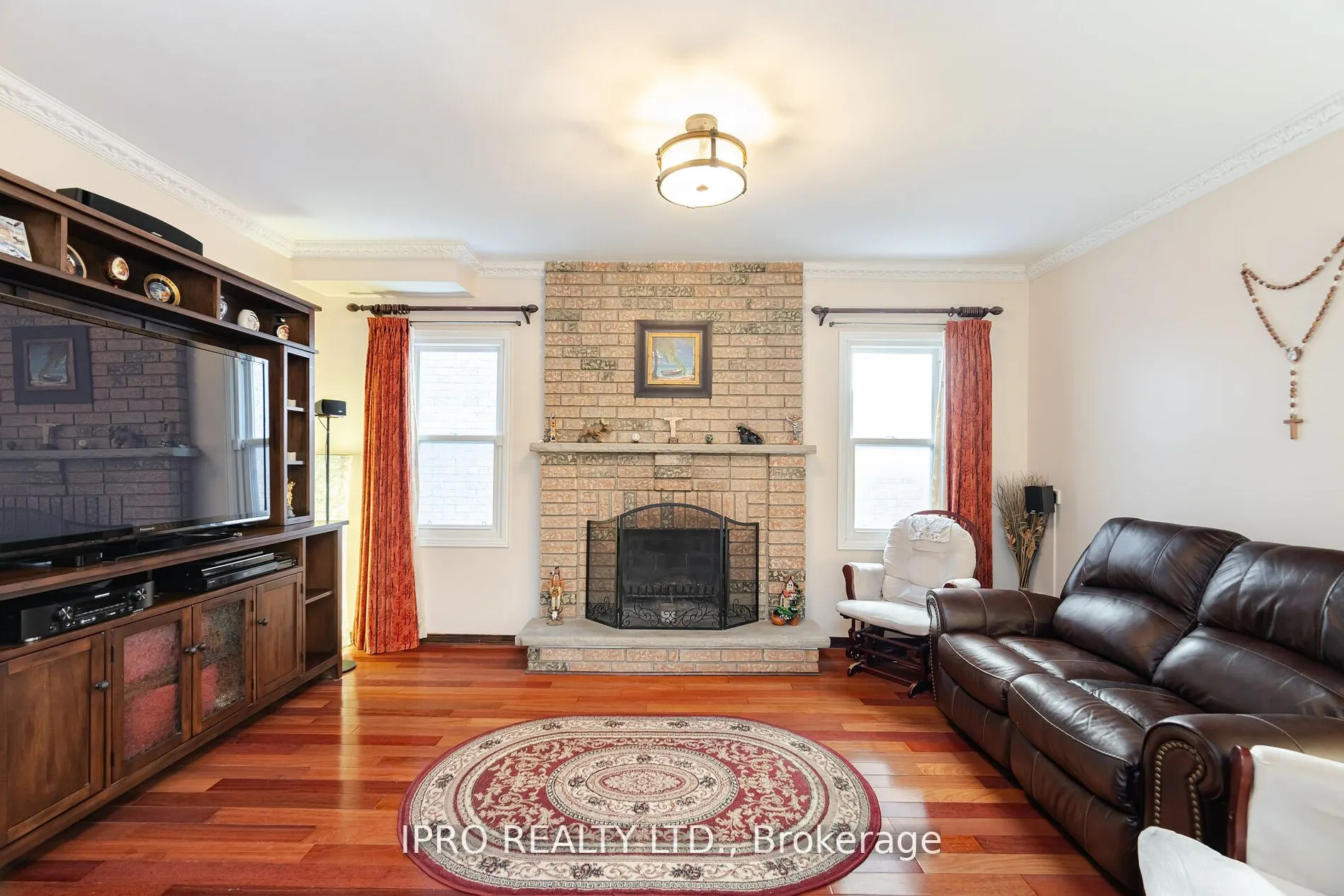 1615 Sir Monty's Drive