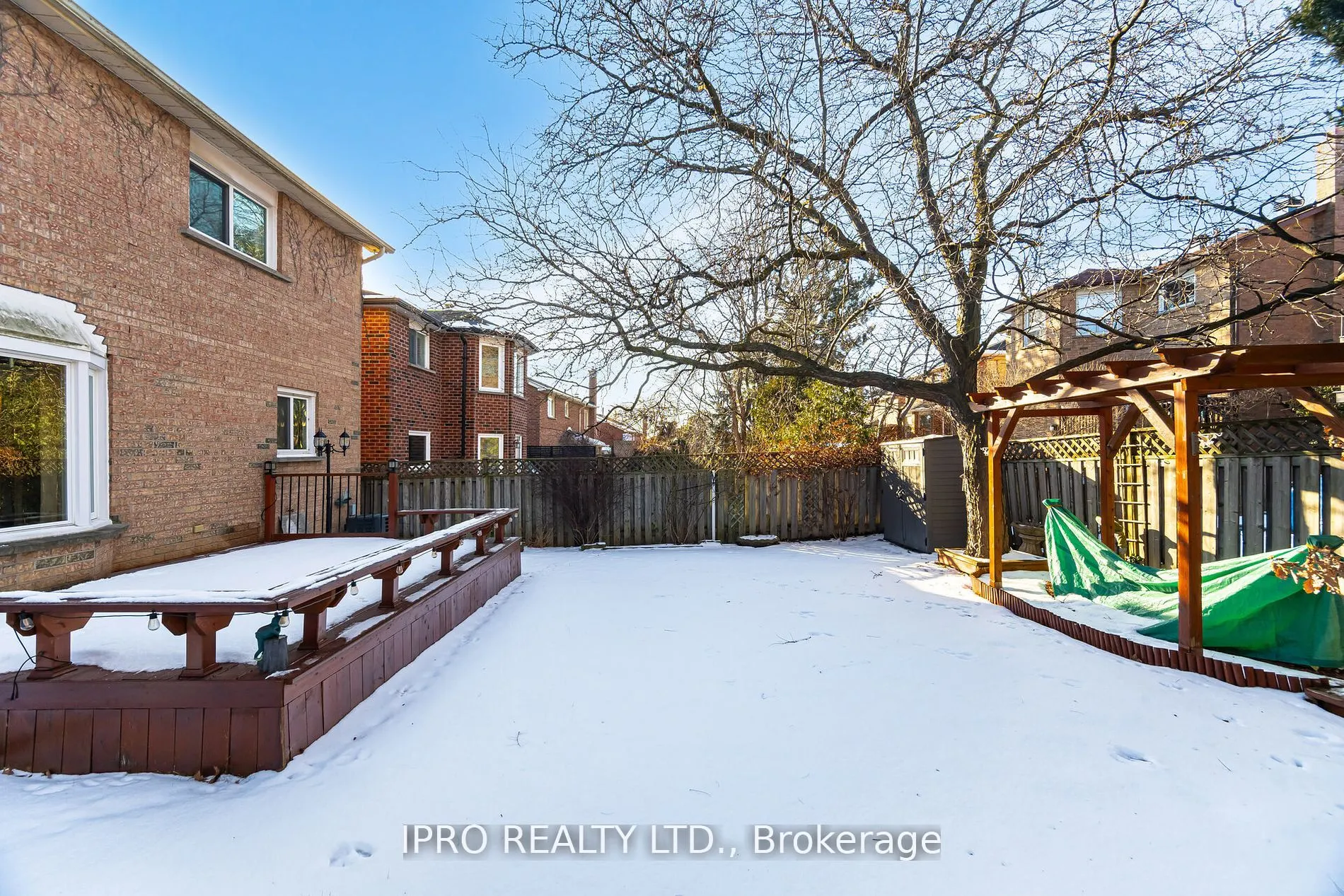 1615 Sir Monty's Drive