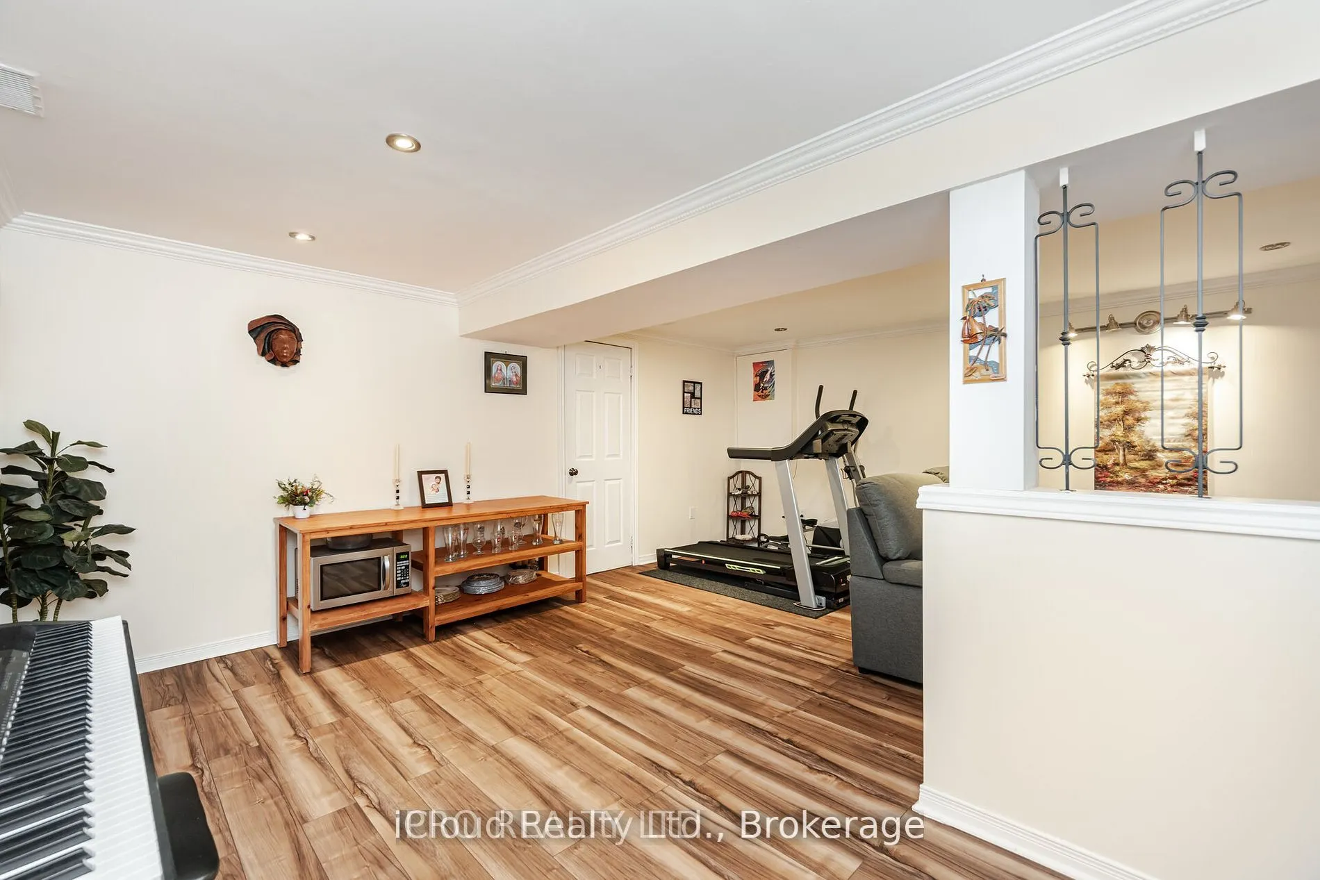 1615 Sir Monty's Drive