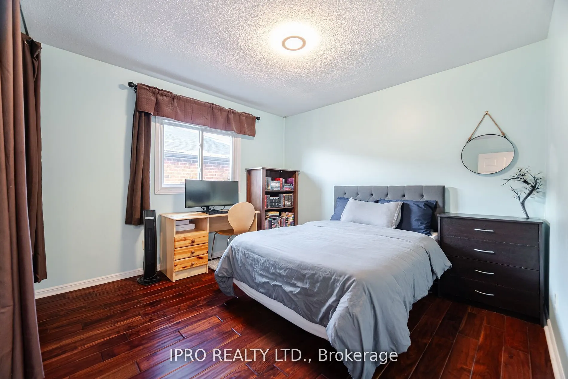 1615 Sir Monty's Drive