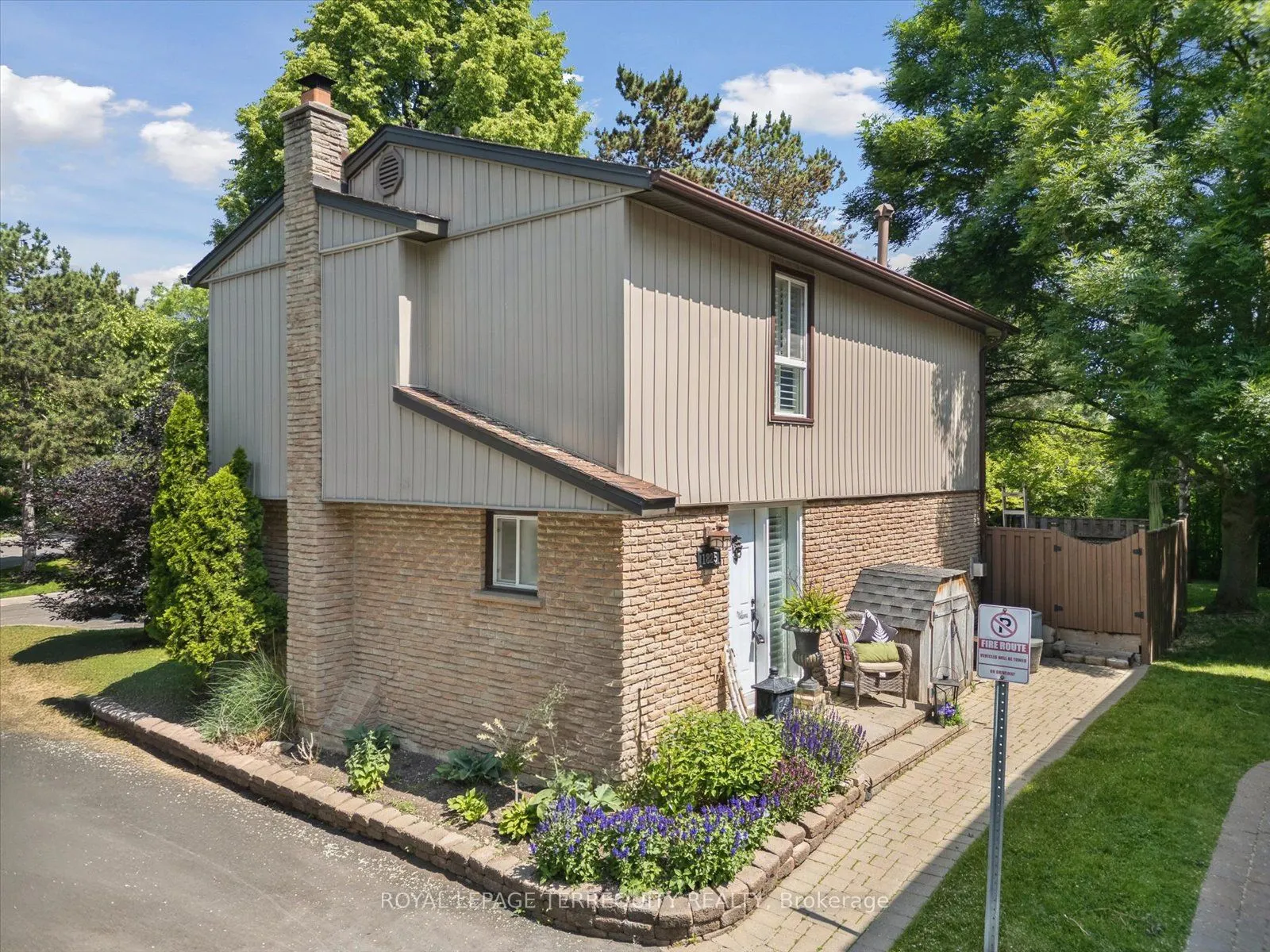 1825 Hyde Mill Crescent, #26