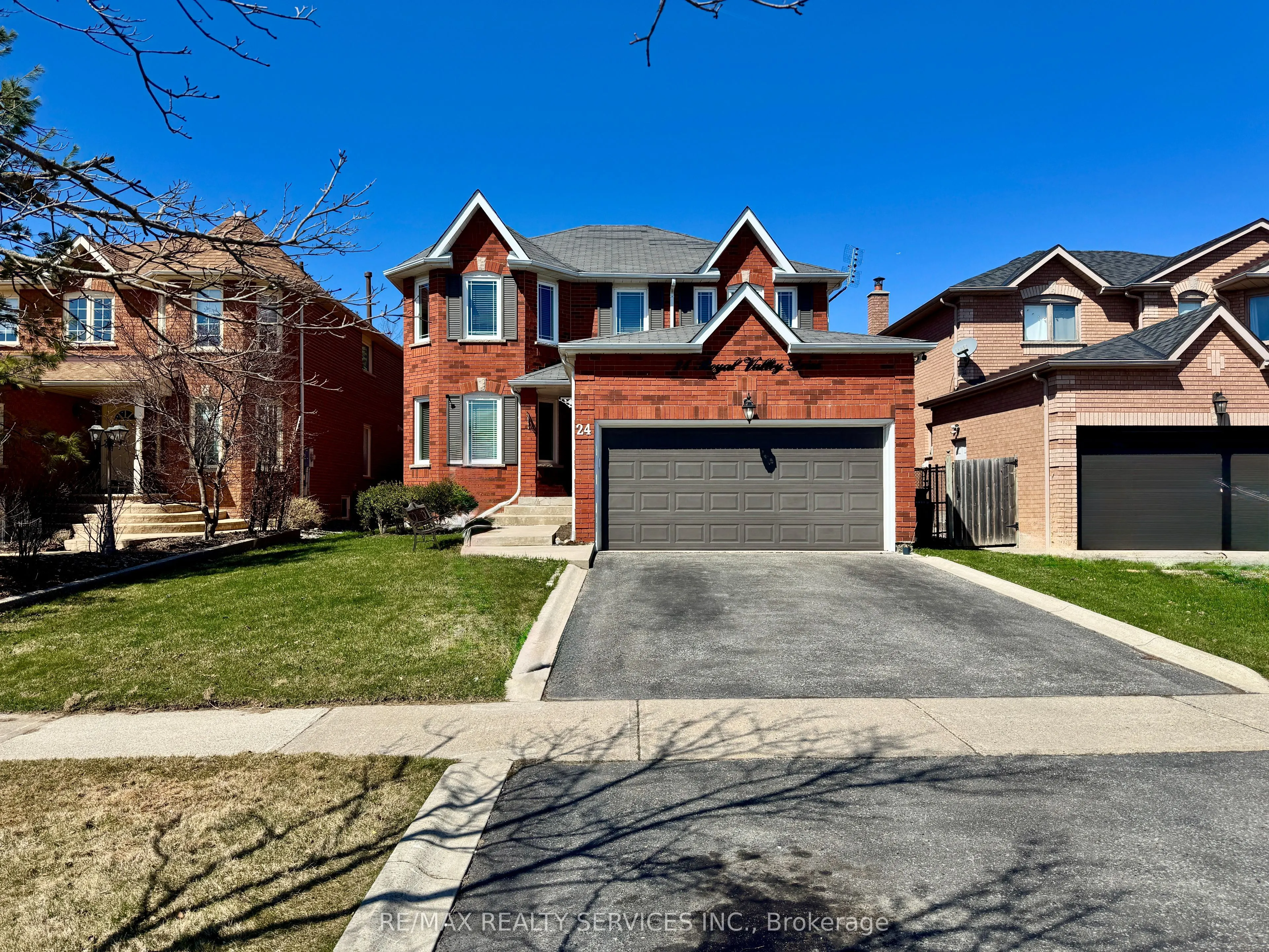 24 Royal Valley Drive