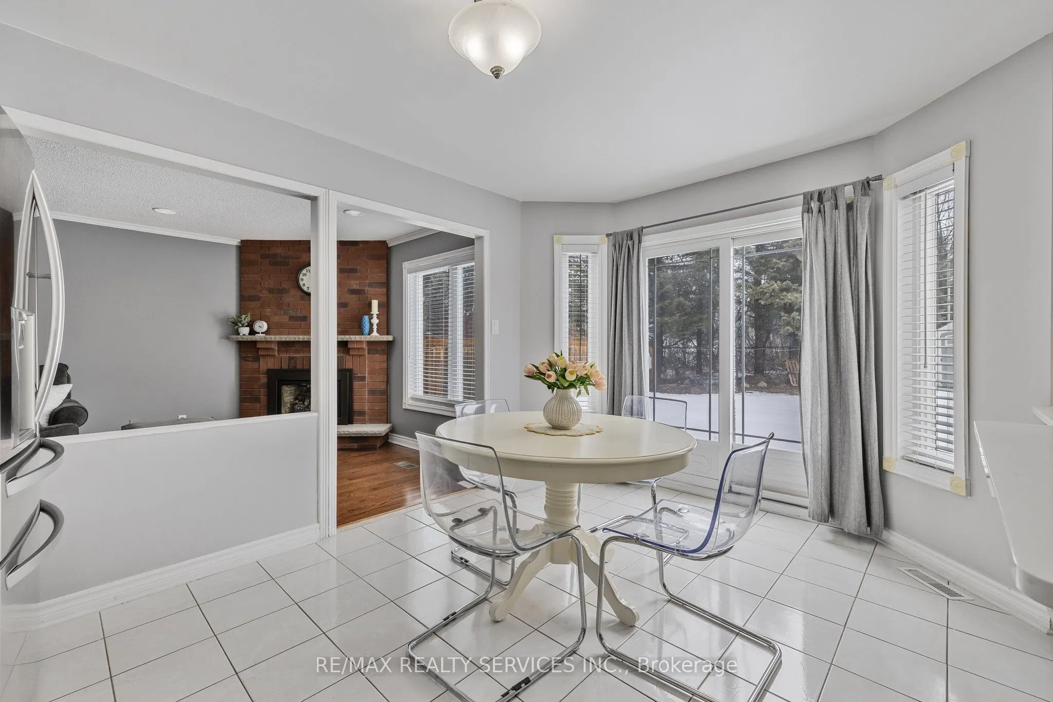 24 Royal Valley Drive