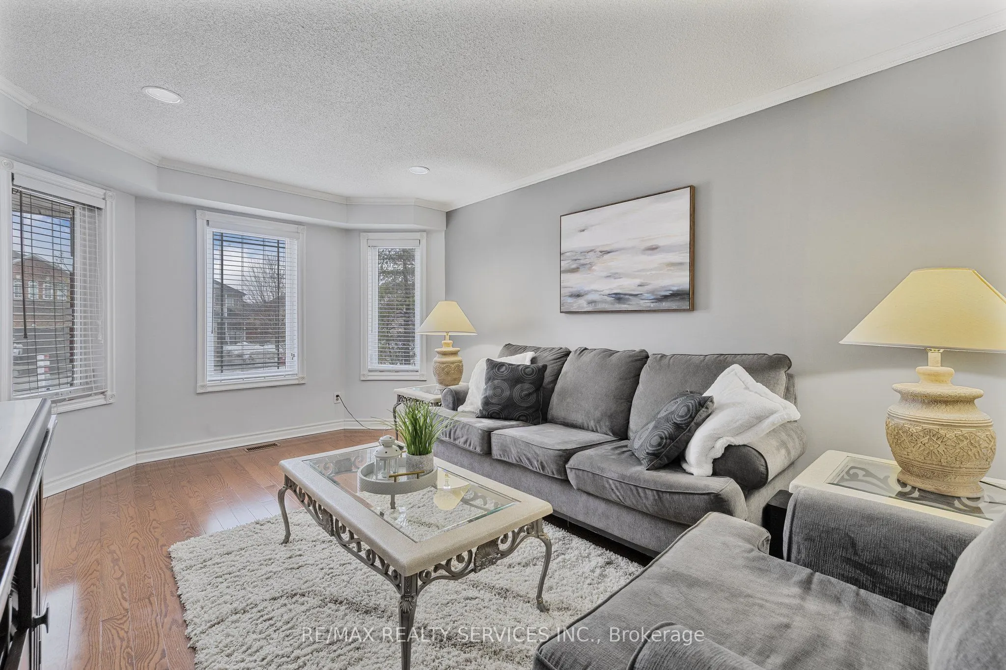 24 Royal Valley Drive