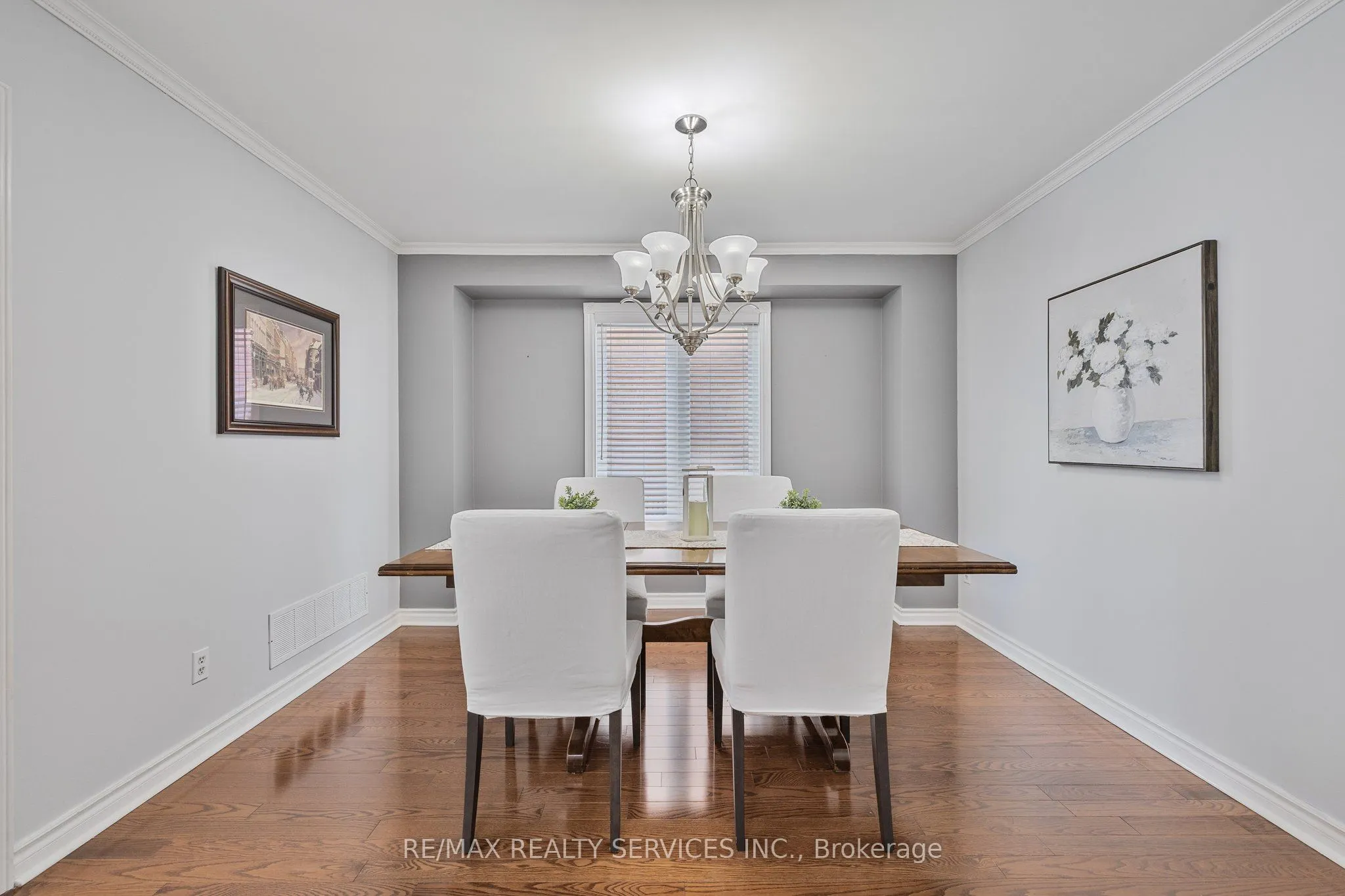 24 Royal Valley Drive