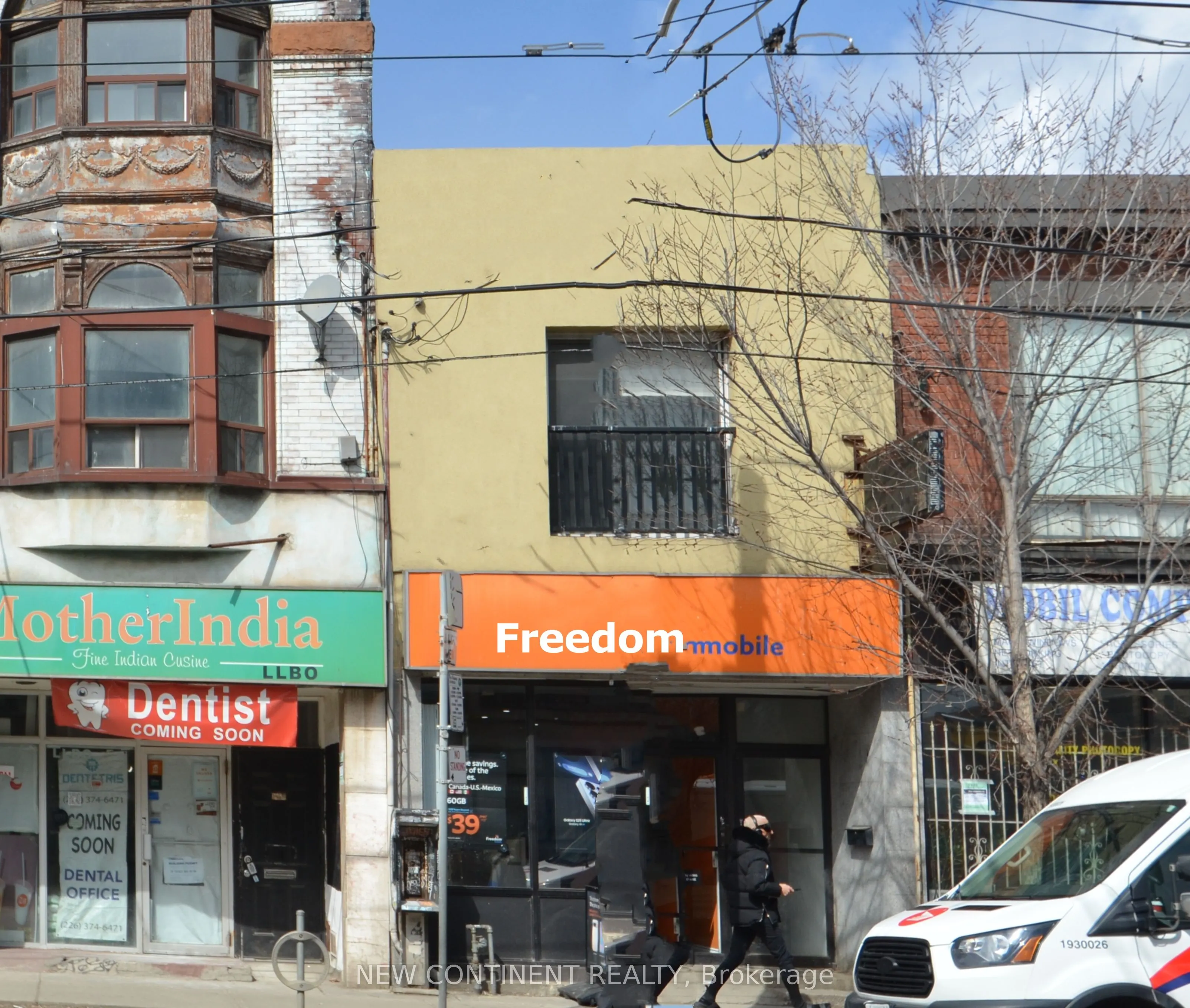 1454 Queen Street W, #2nd flr