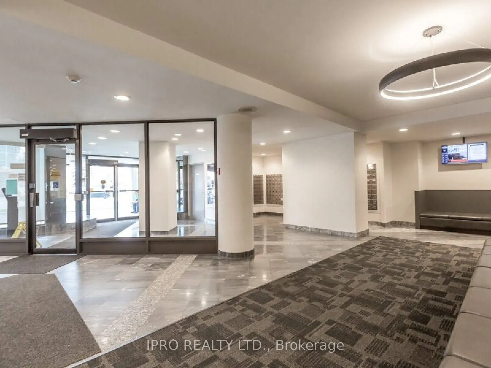 350 Webb Drive, #1806