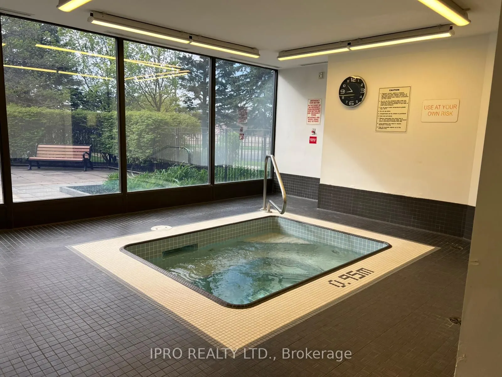 350 Webb Drive, #1806