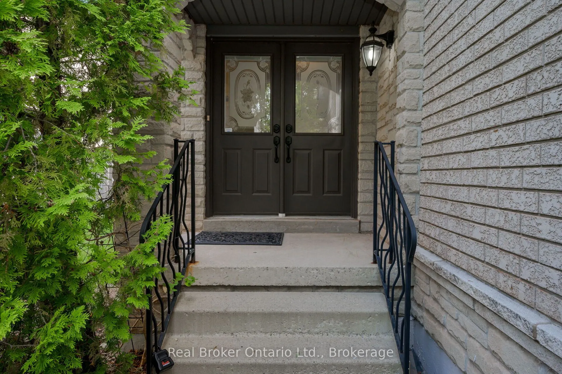 2189 Shorncliffe Boulevard