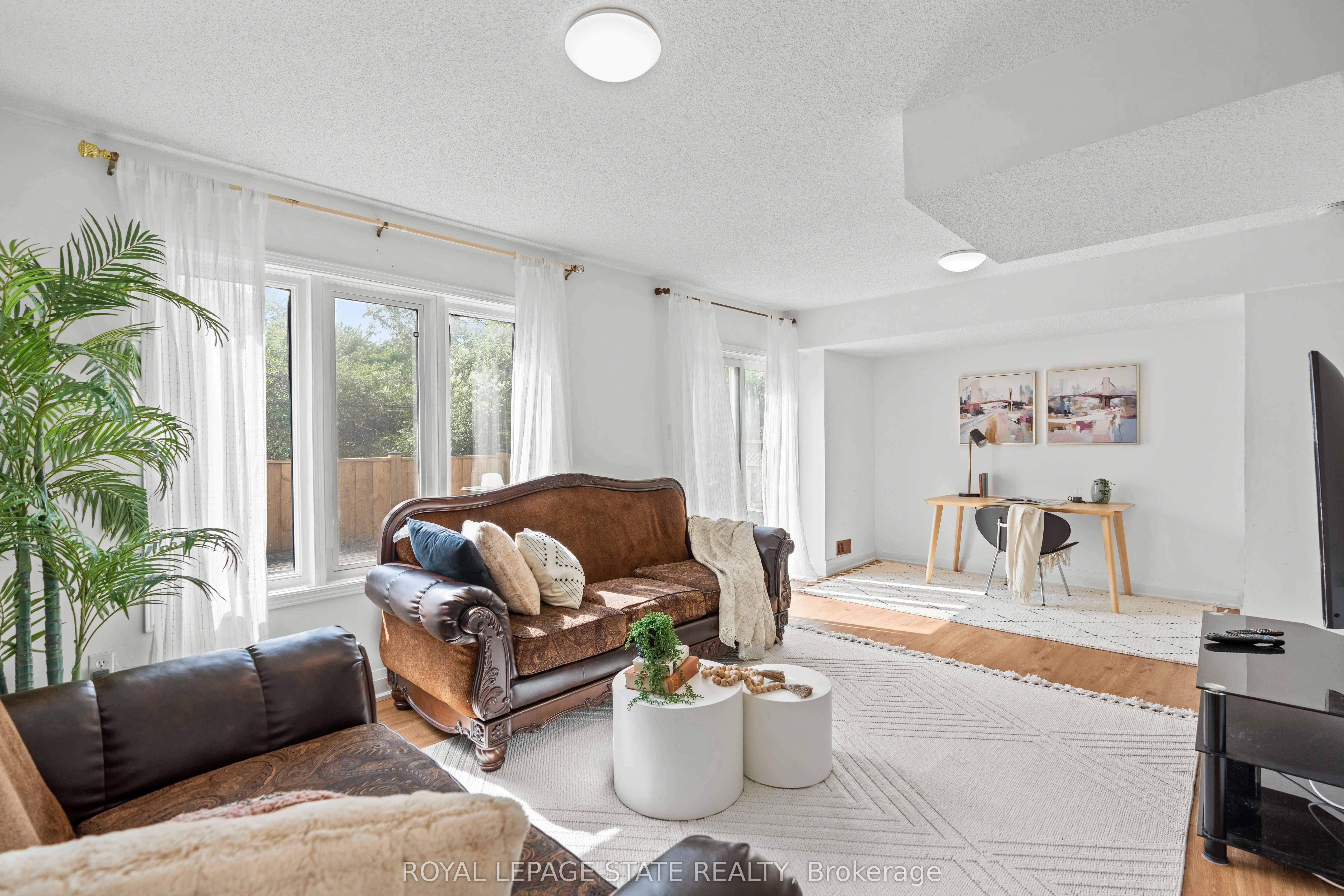 5090 Fairview Street, #20