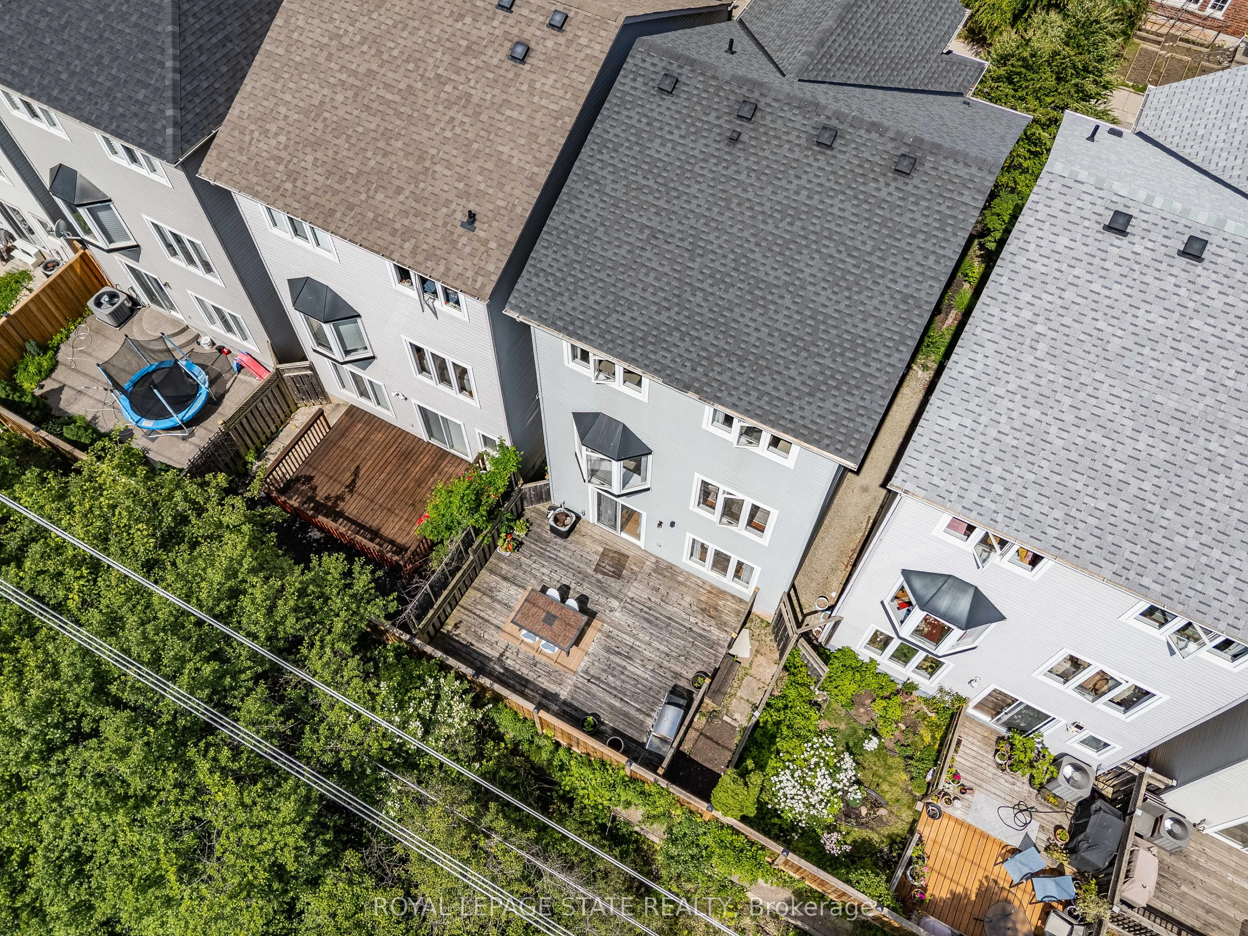 5090 Fairview Street, #20