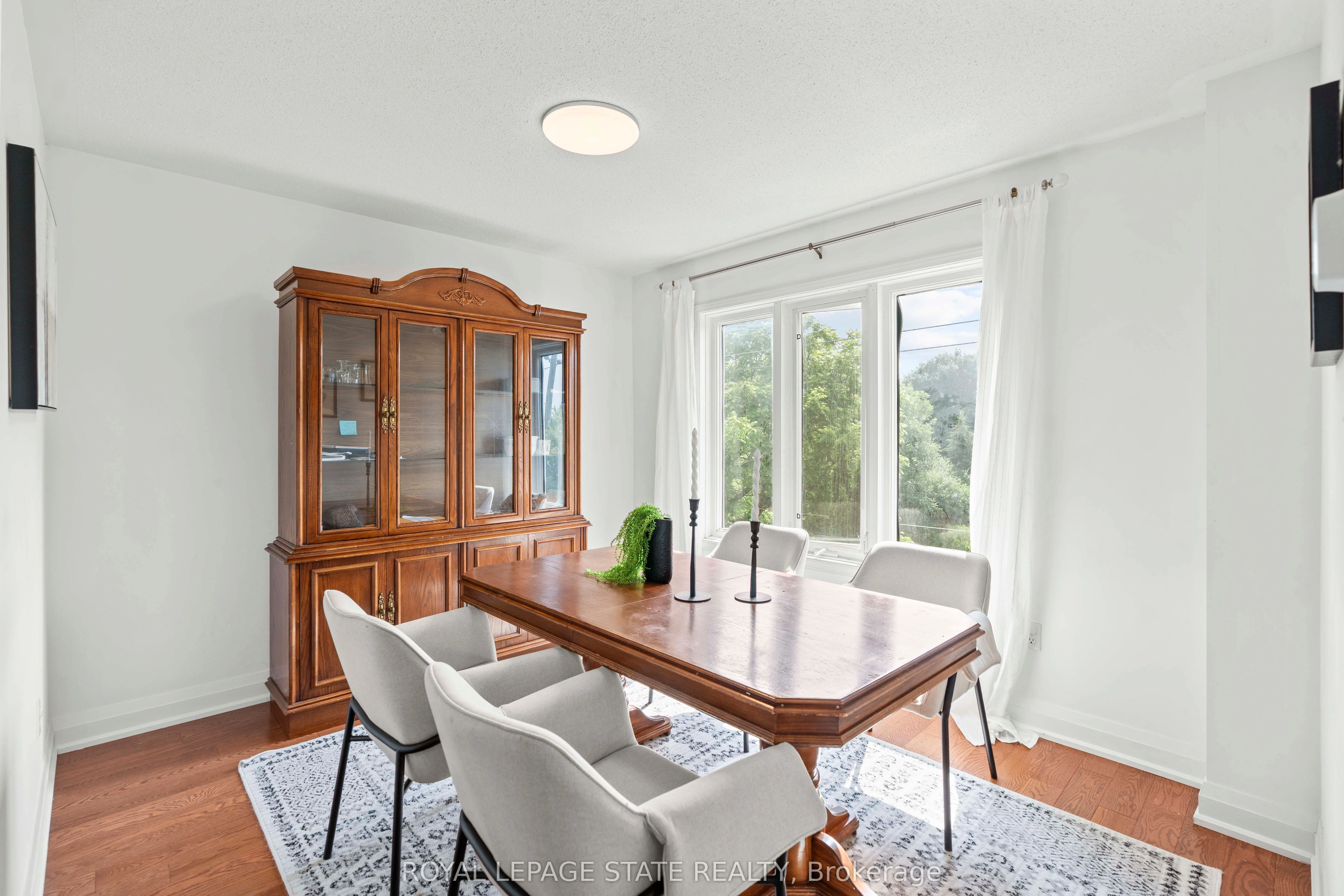 5090 Fairview Street, #20