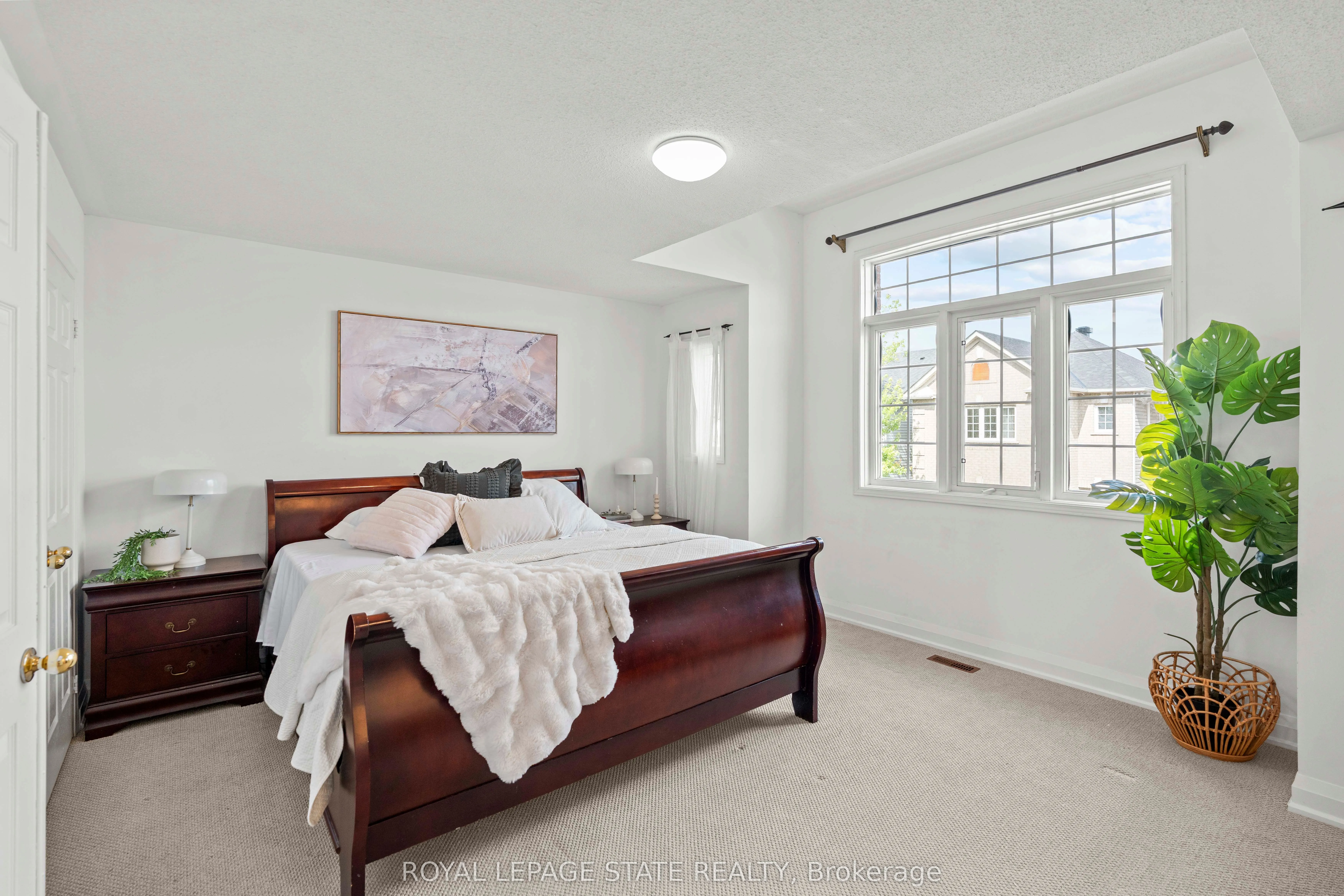 5090 Fairview Street, #20