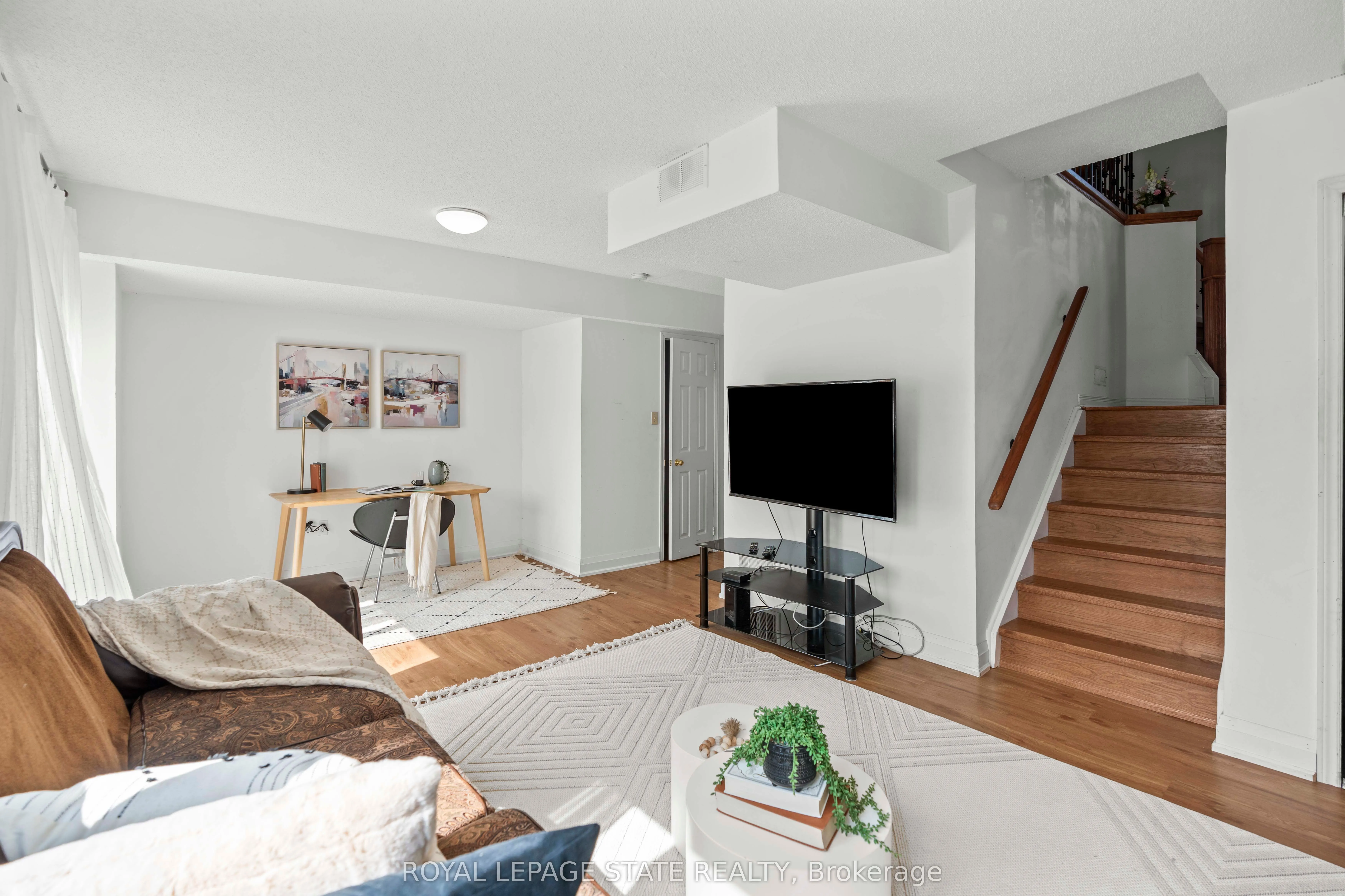 5090 Fairview Street, #20