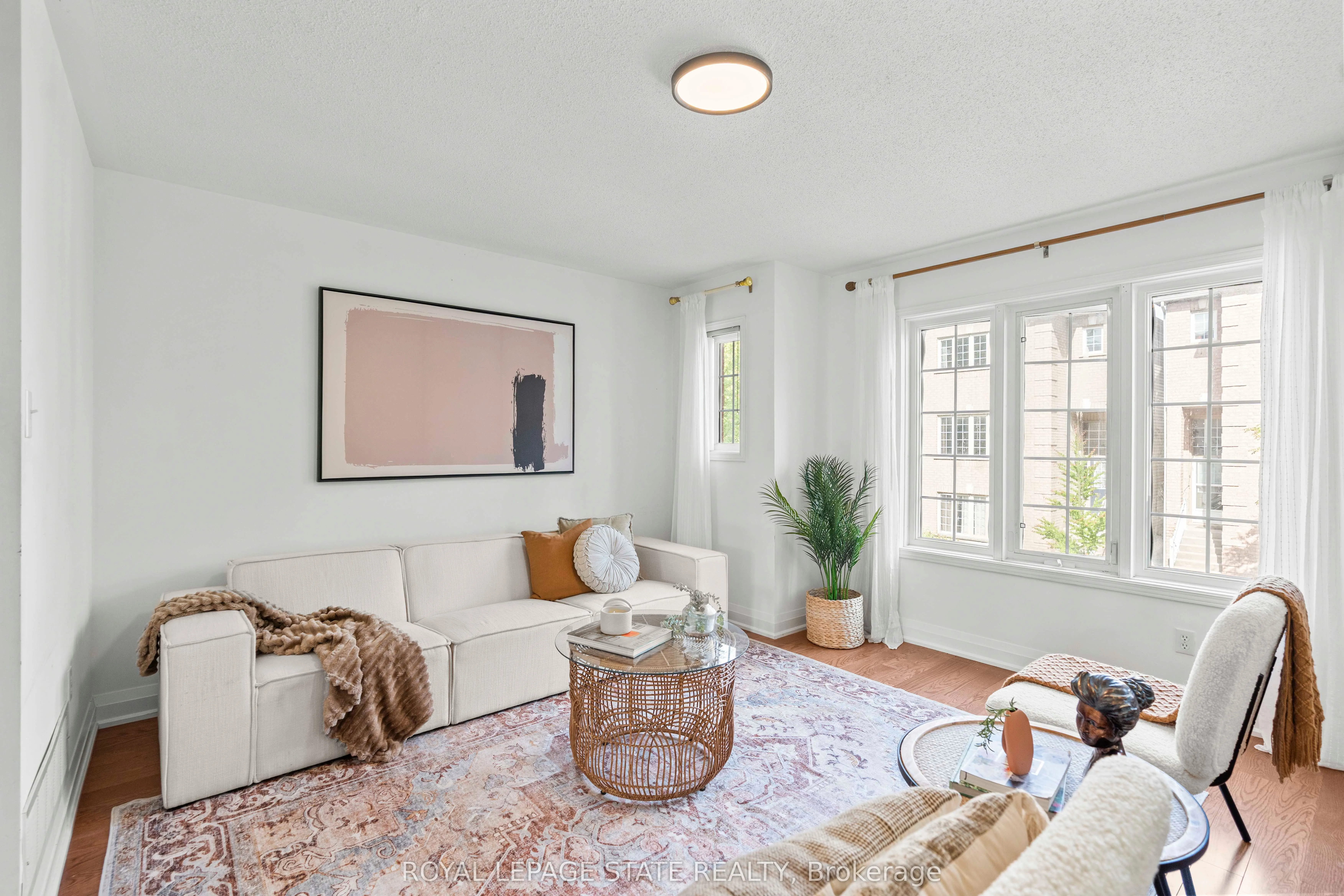 5090 Fairview Street, #20