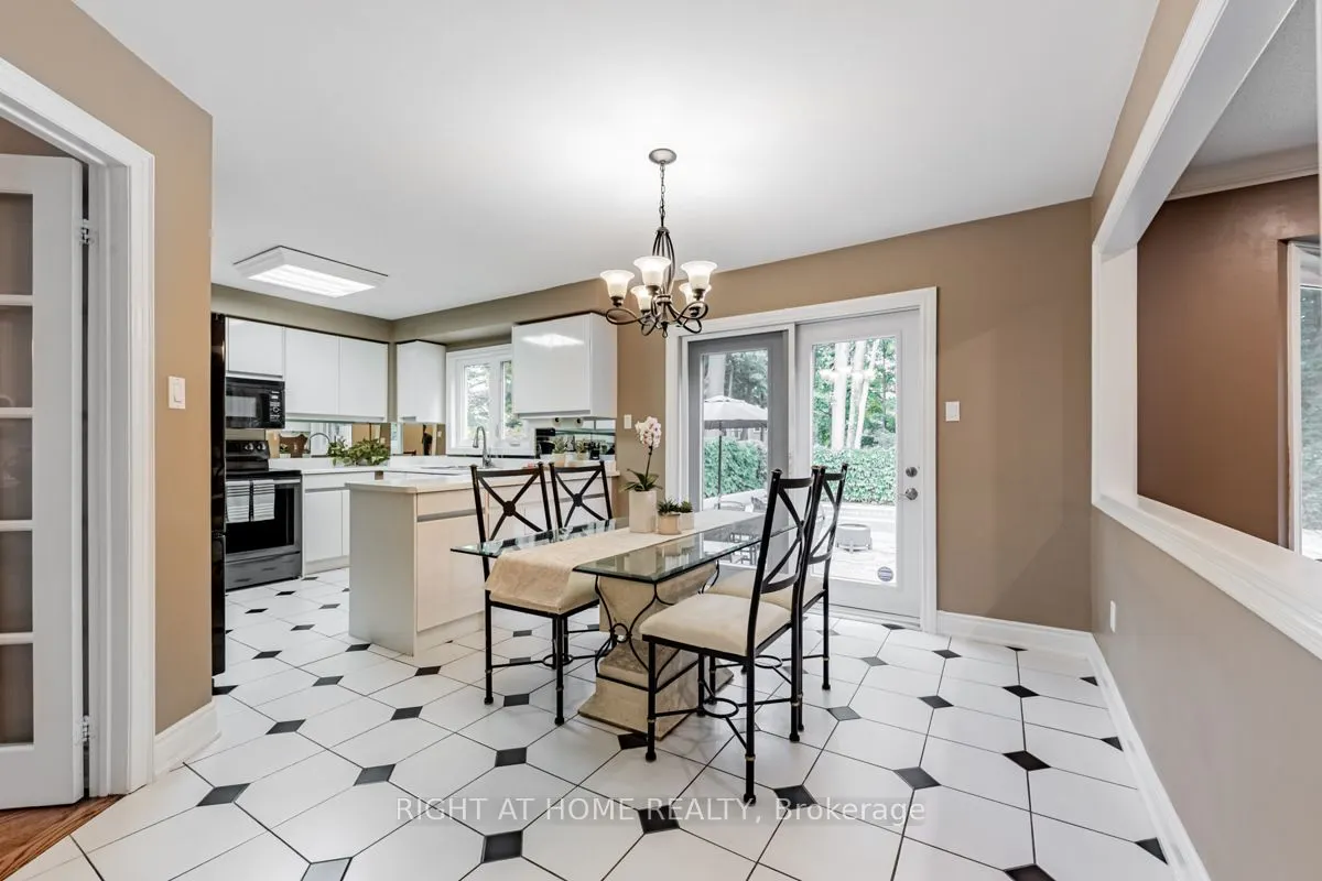 3655 Loyalist Drive