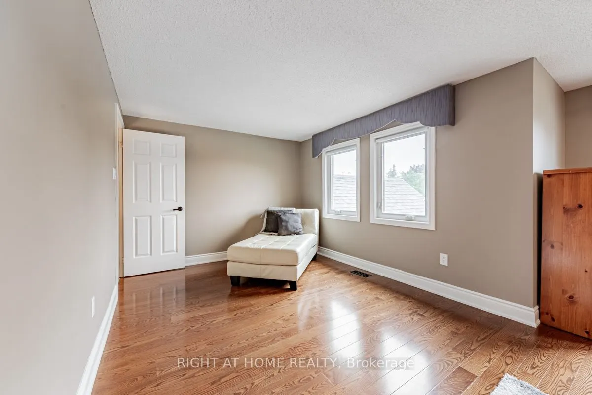 3655 Loyalist Drive