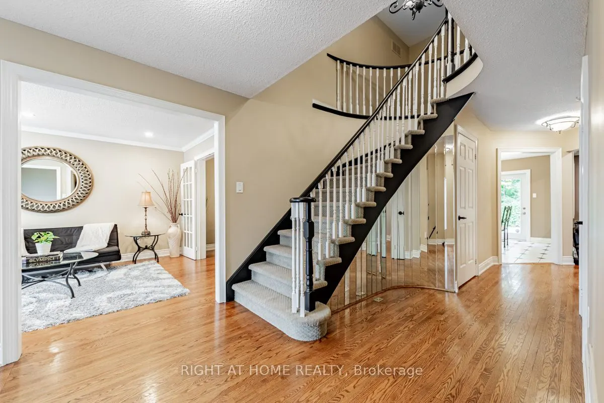 3655 Loyalist Drive