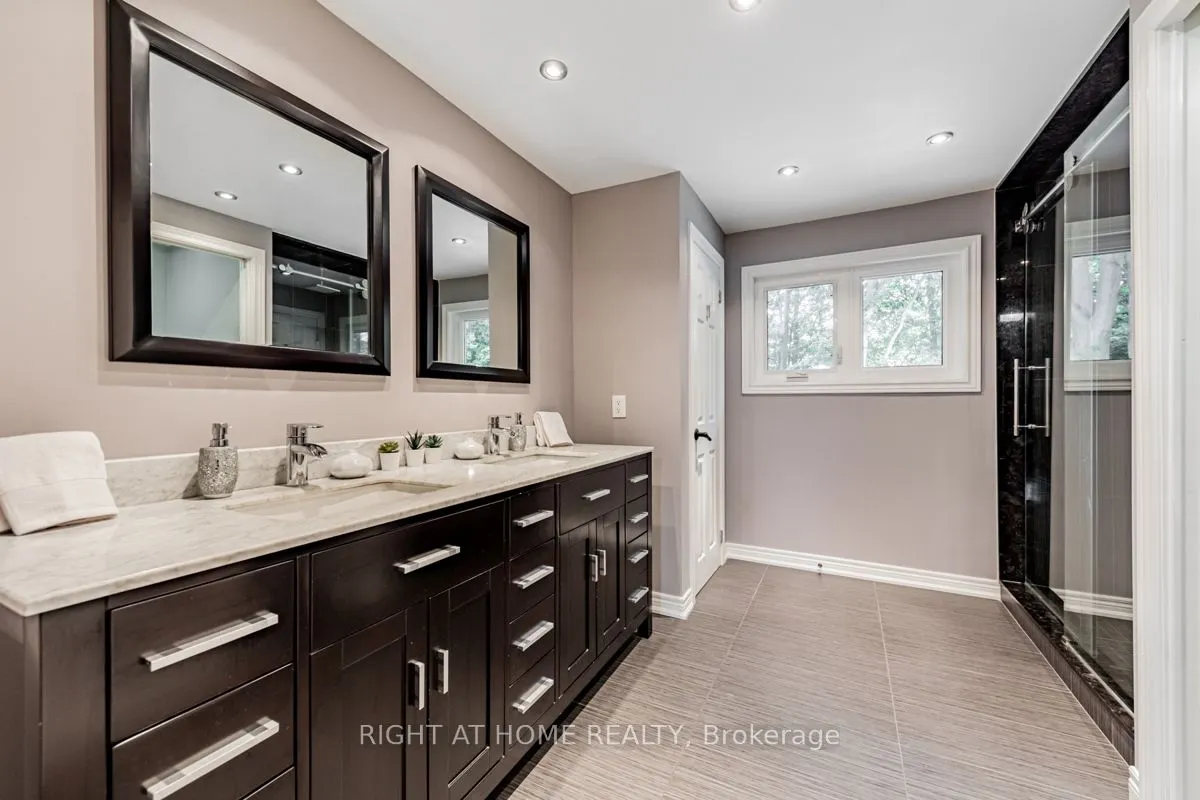 3655 Loyalist Drive
