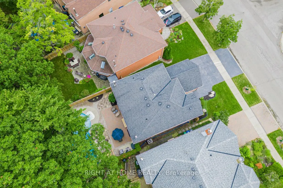 3655 Loyalist Drive