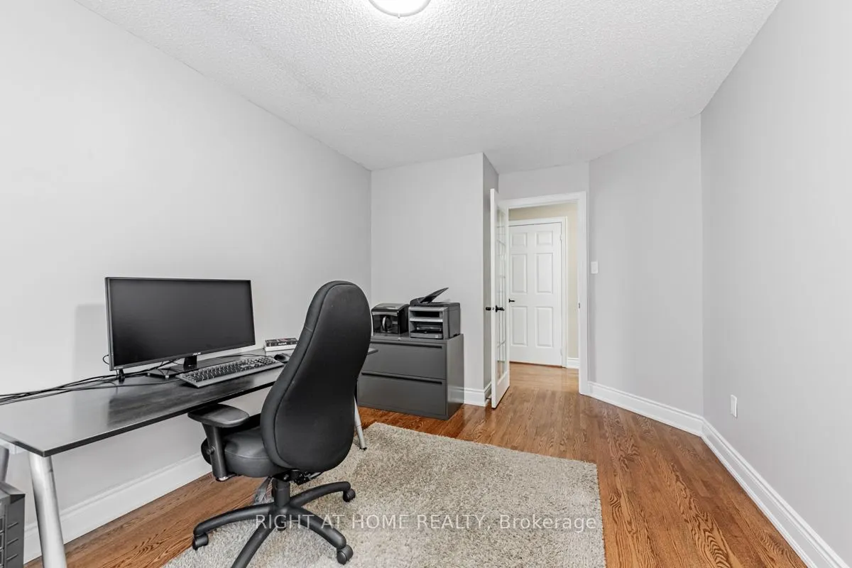 3655 Loyalist Drive