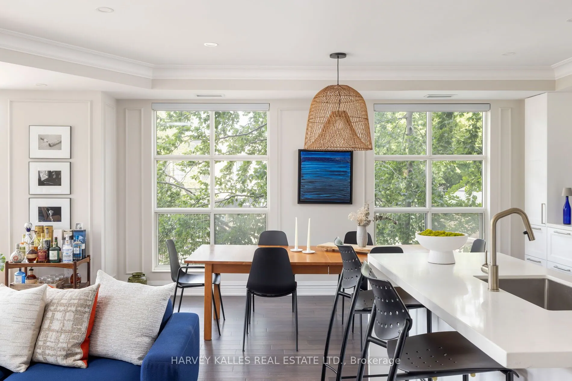 3085 Bloor Street W, #212