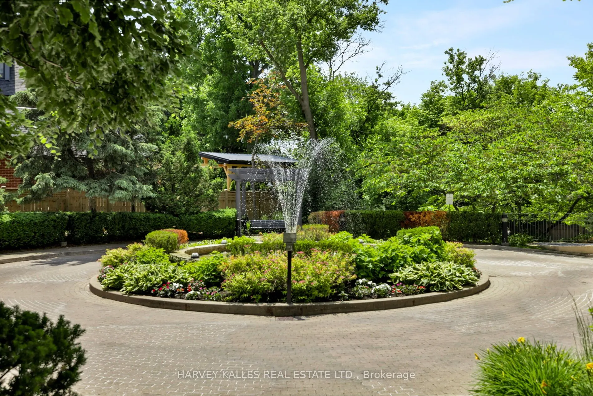 3085 Bloor Street W, #212