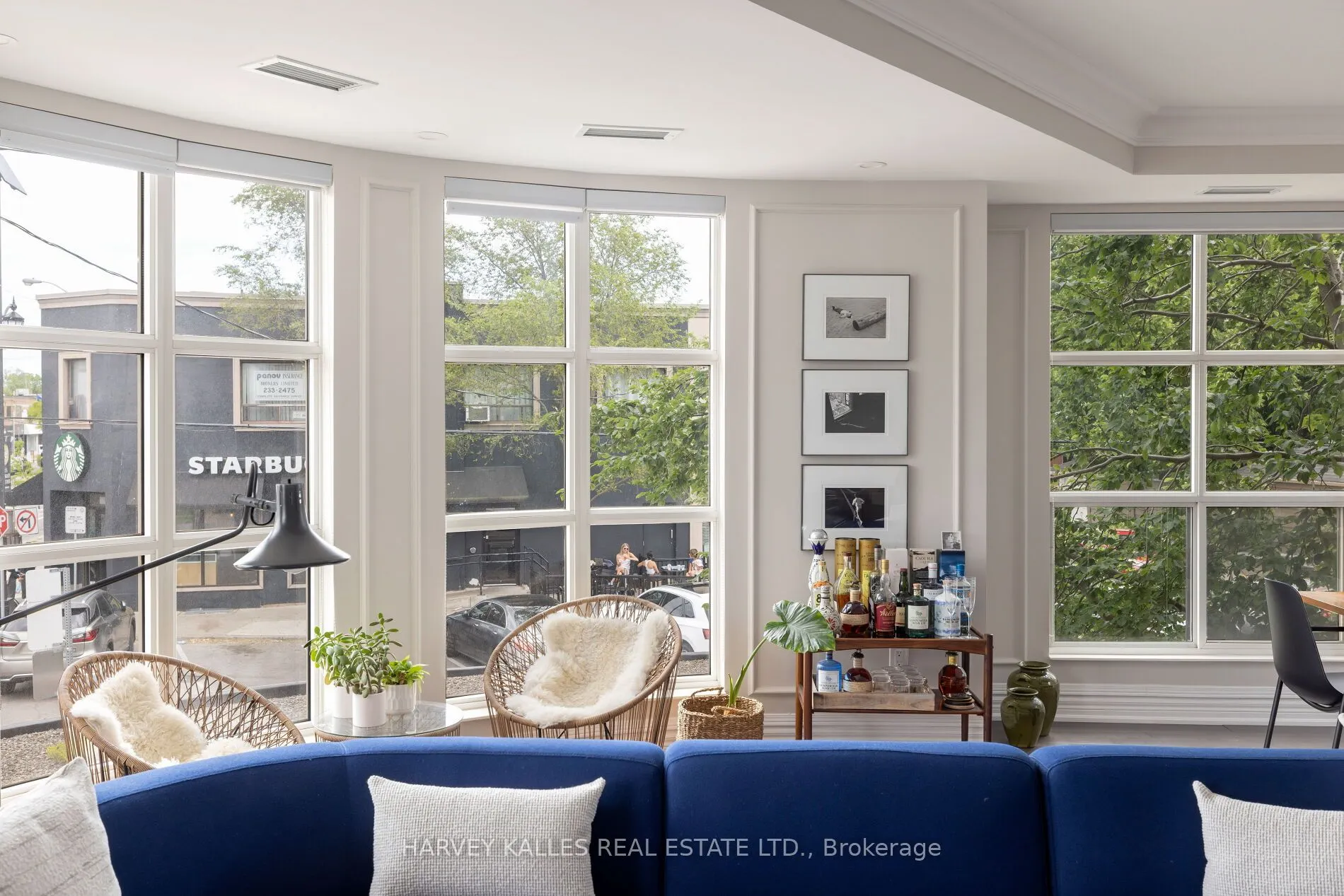 3085 Bloor Street W, #212