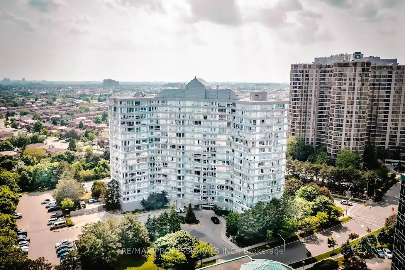 50 Kingsbridge Garden Circle, #1502
