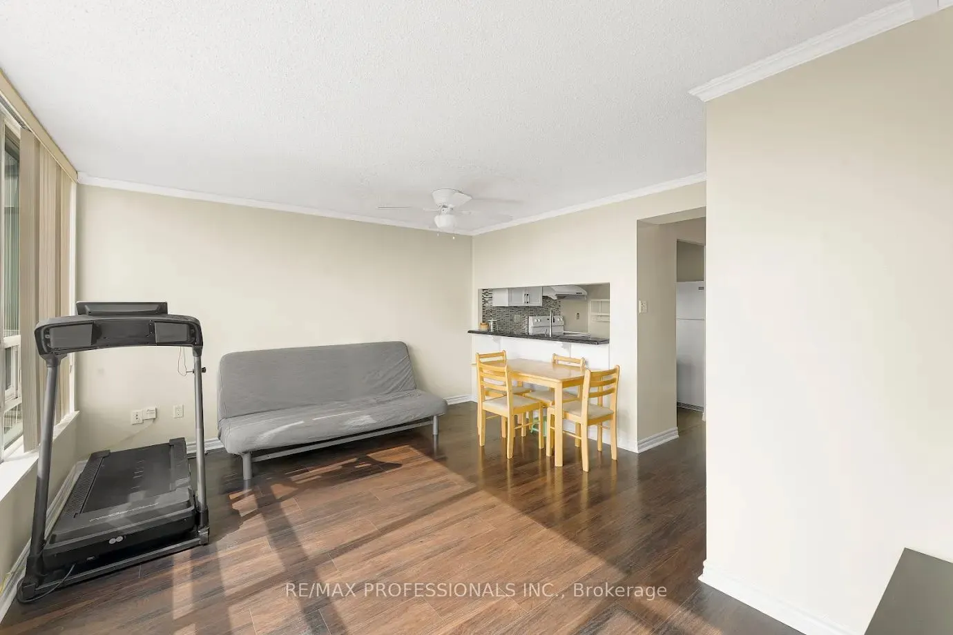 50 Kingsbridge Garden Circle, #1502