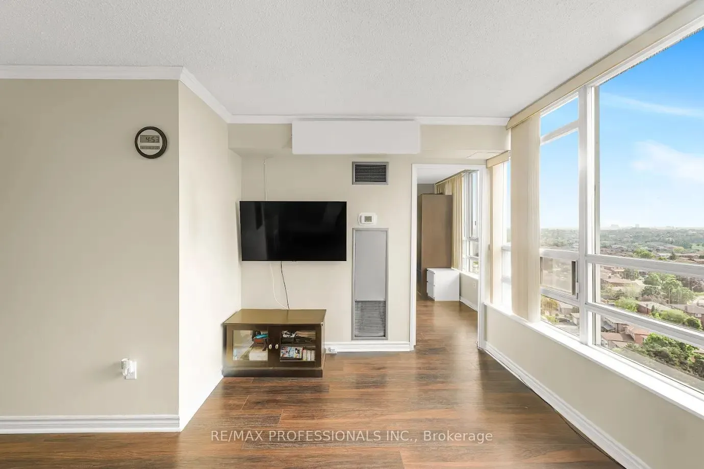 50 Kingsbridge Garden Circle, #1502