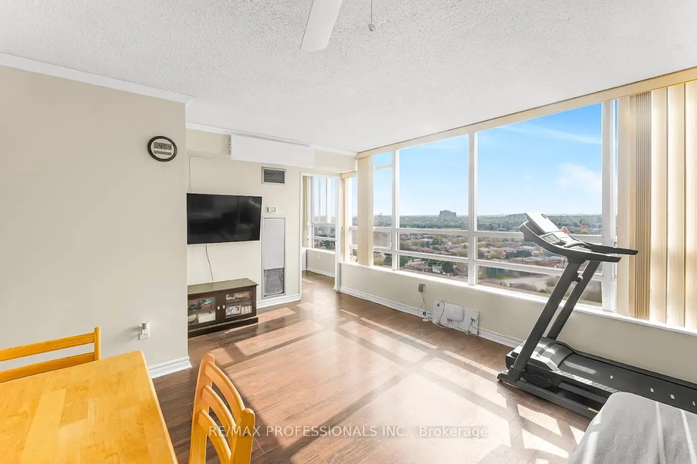 50 Kingsbridge Garden Circle, #1502