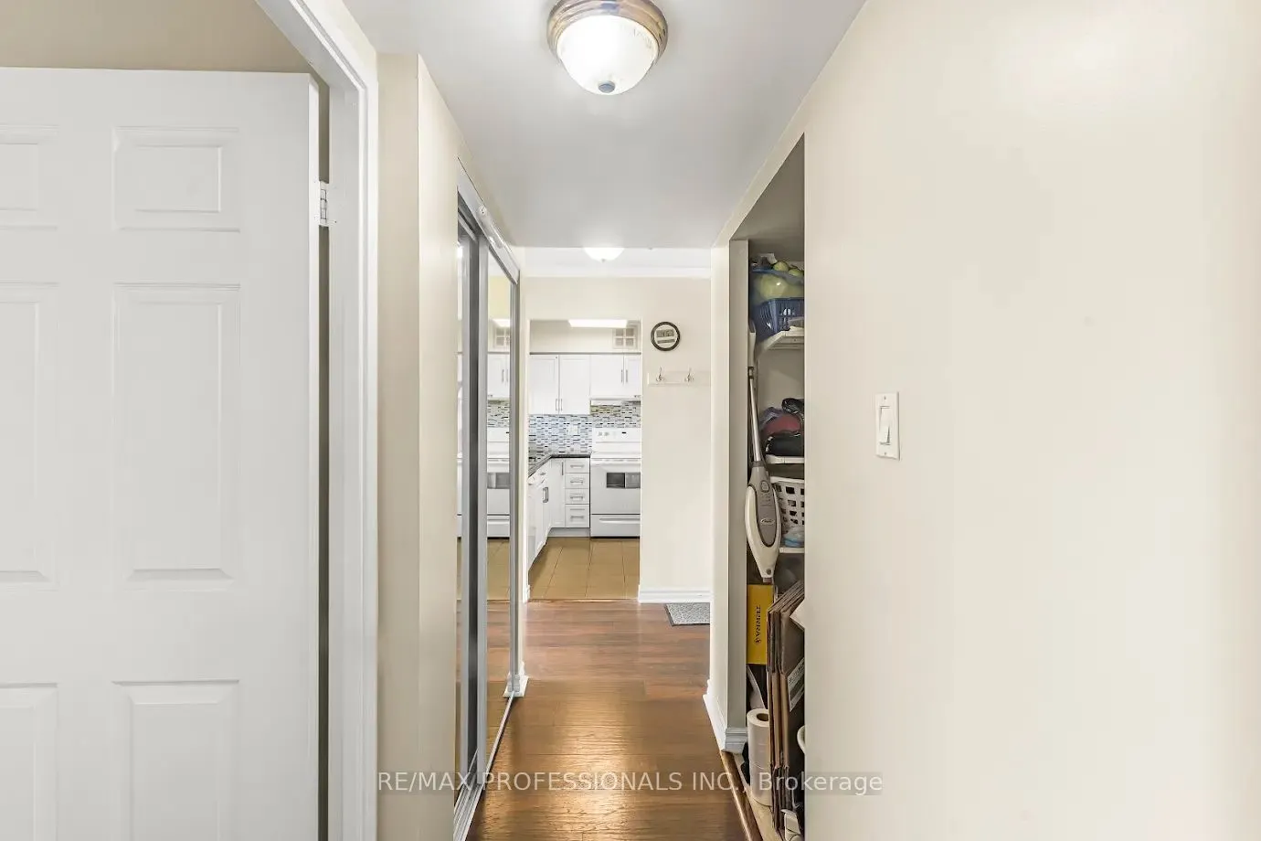 50 Kingsbridge Garden Circle, #1502