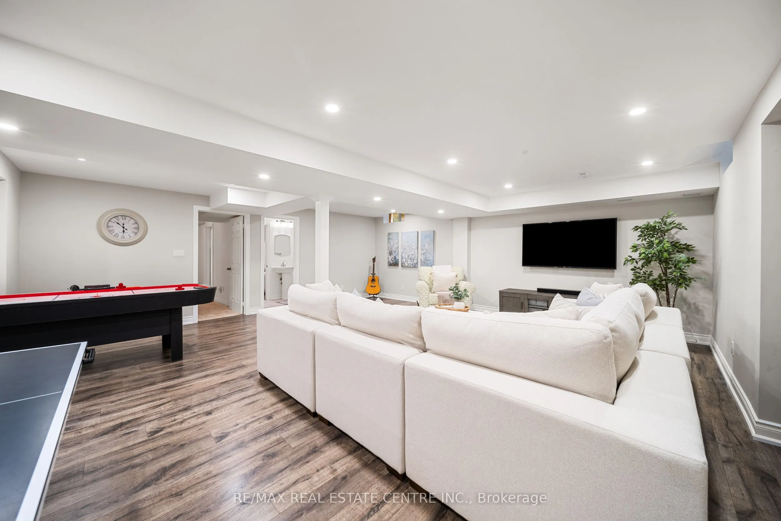 1246 Old Carriage Way