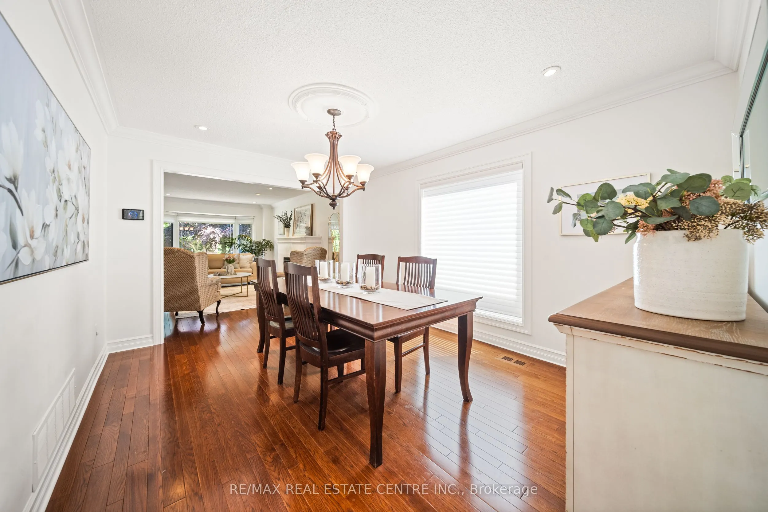 1246 Old Carriage Way