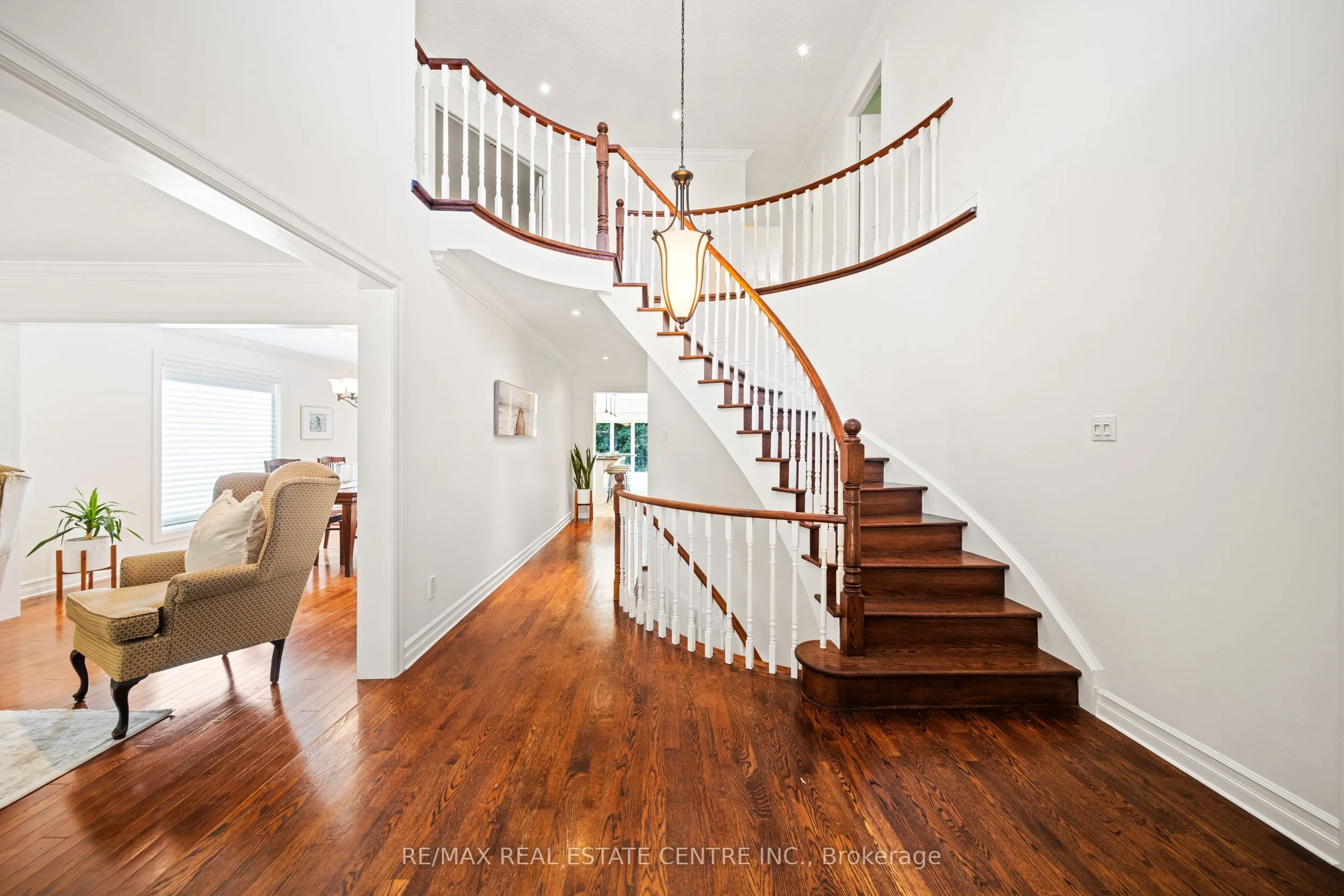 1246 Old Carriage Way
