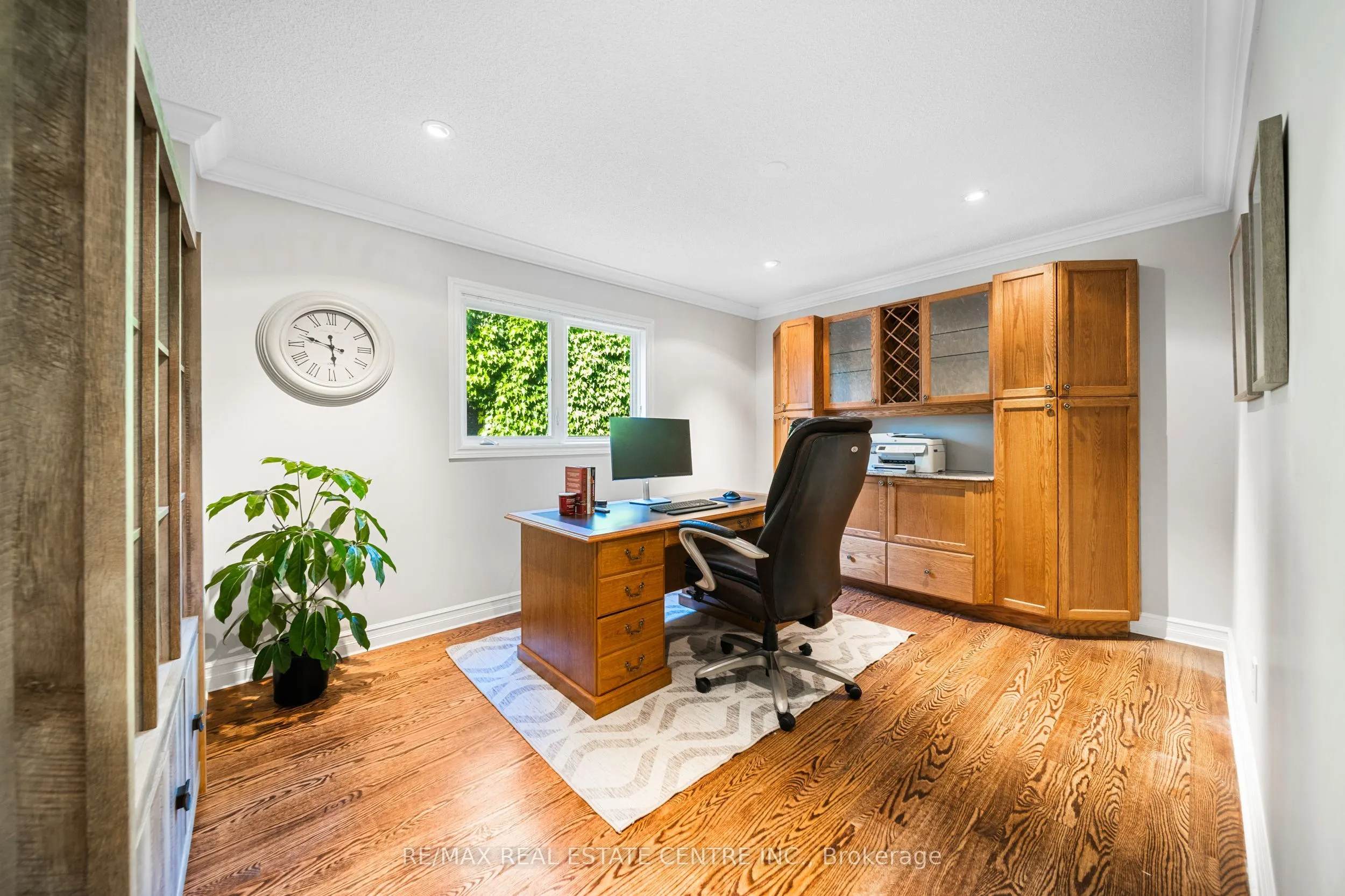 1246 Old Carriage Way