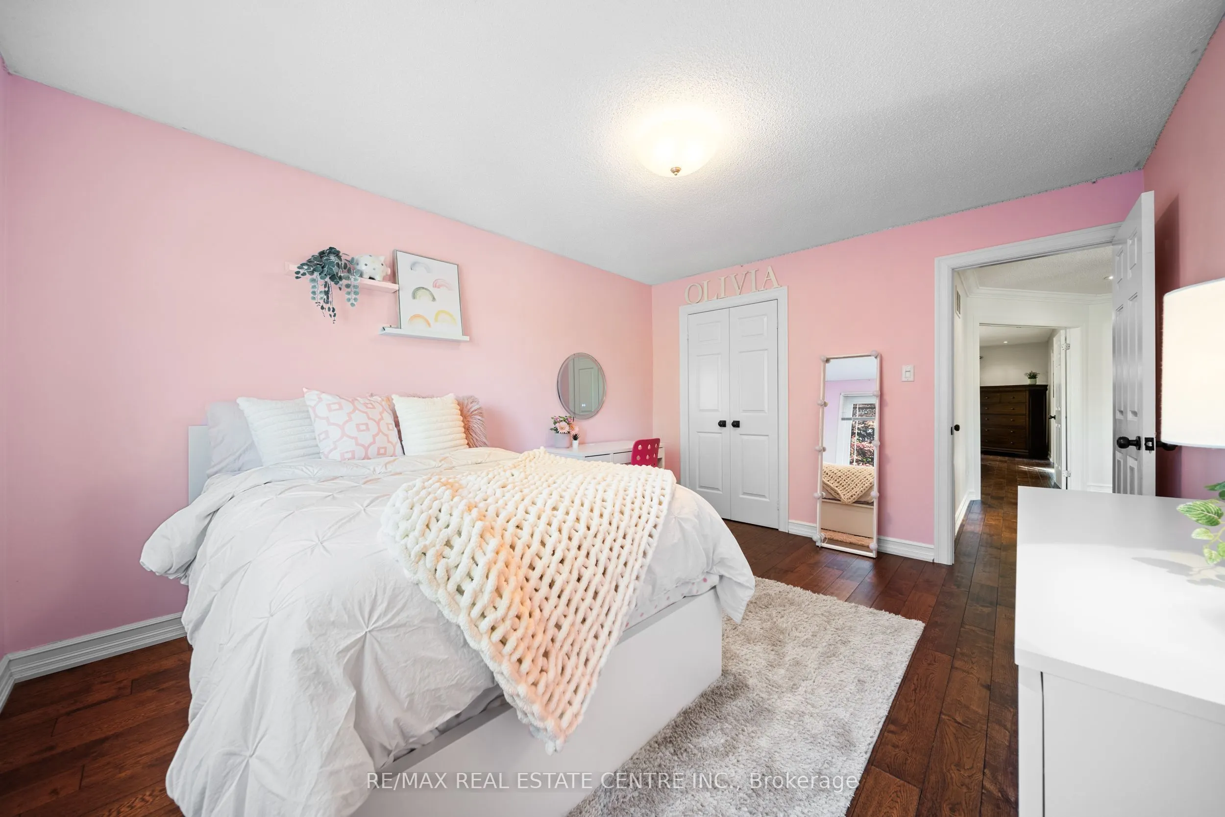 1246 Old Carriage Way