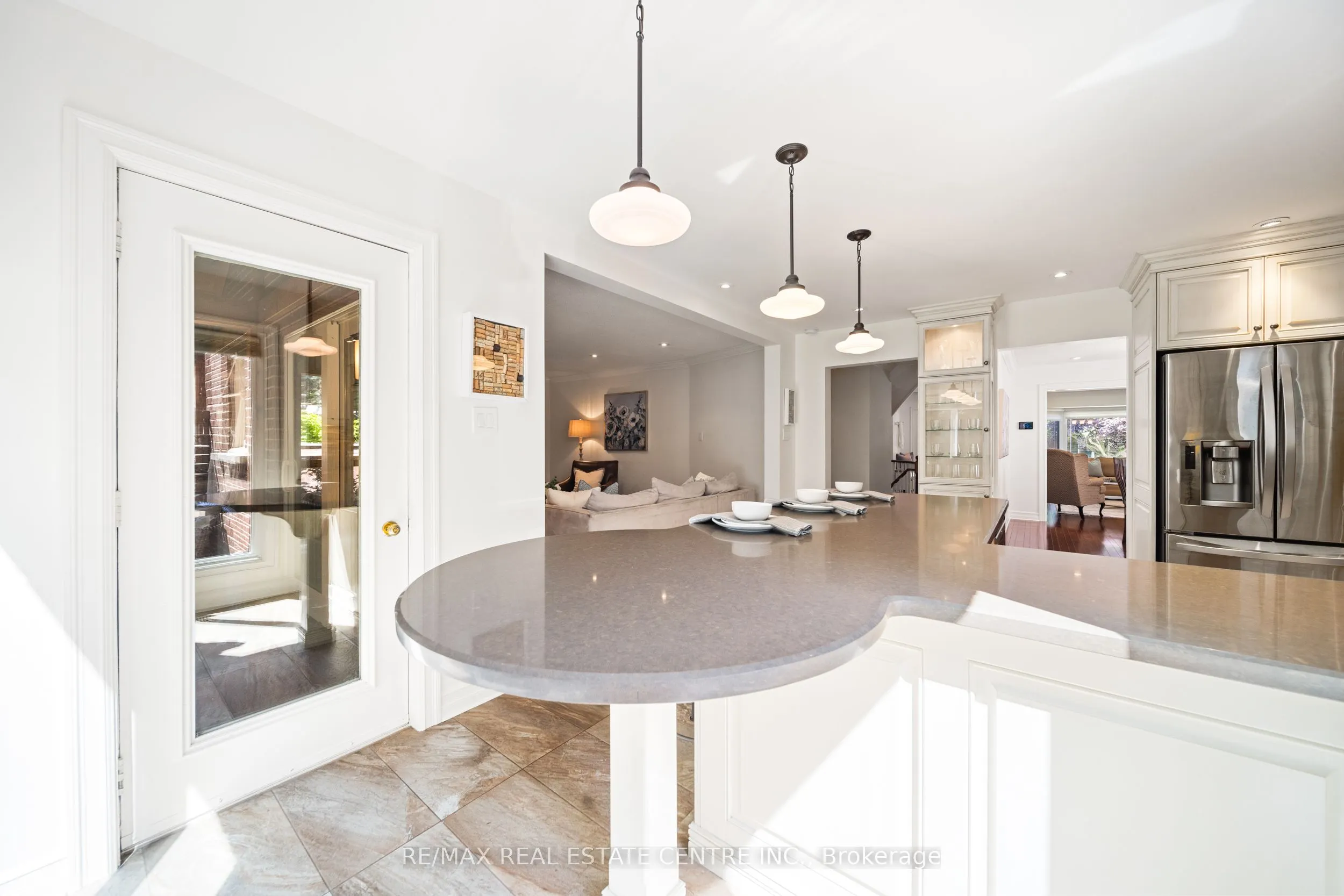 1246 Old Carriage Way