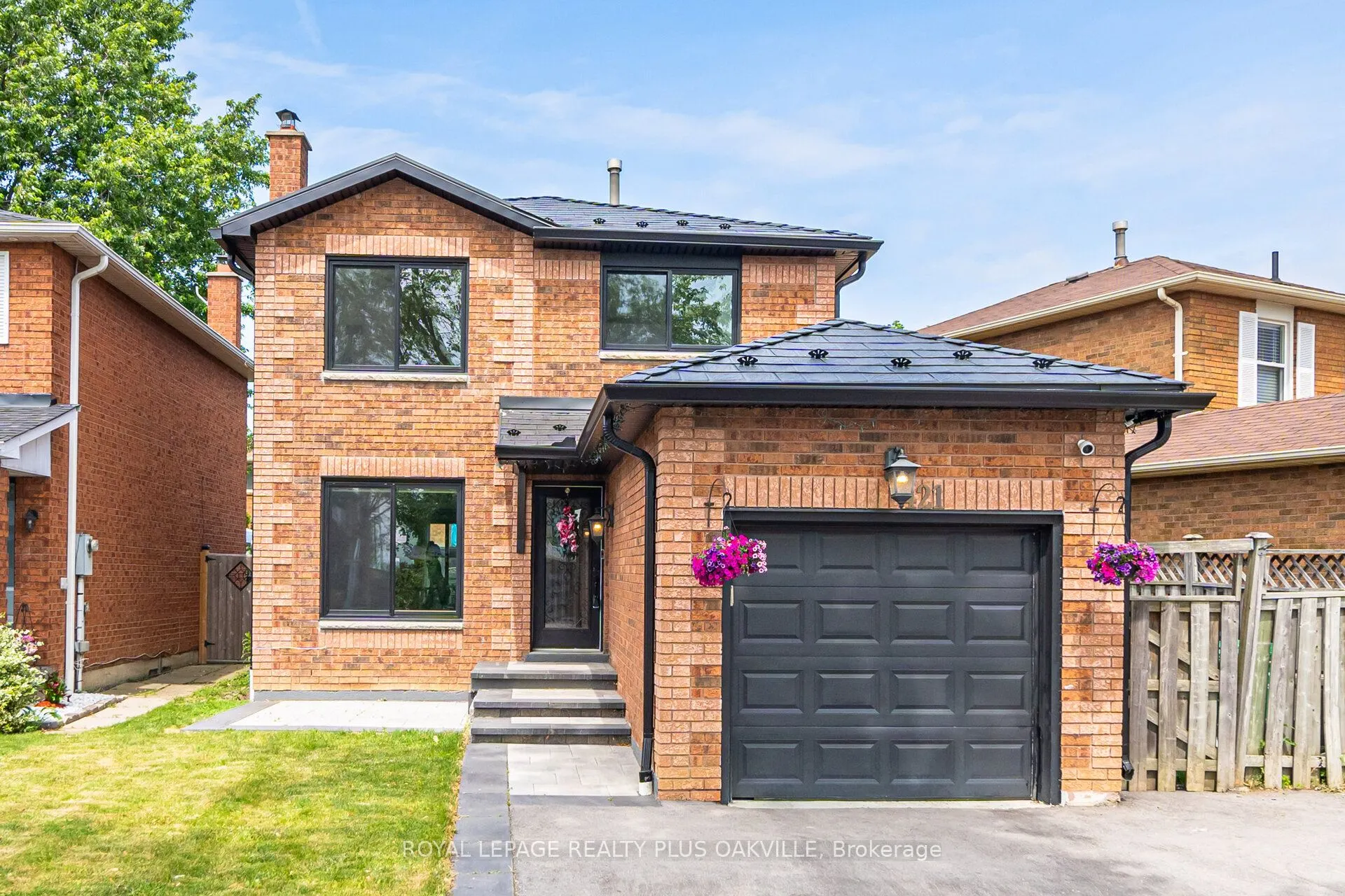 421 Laurentian Avenue