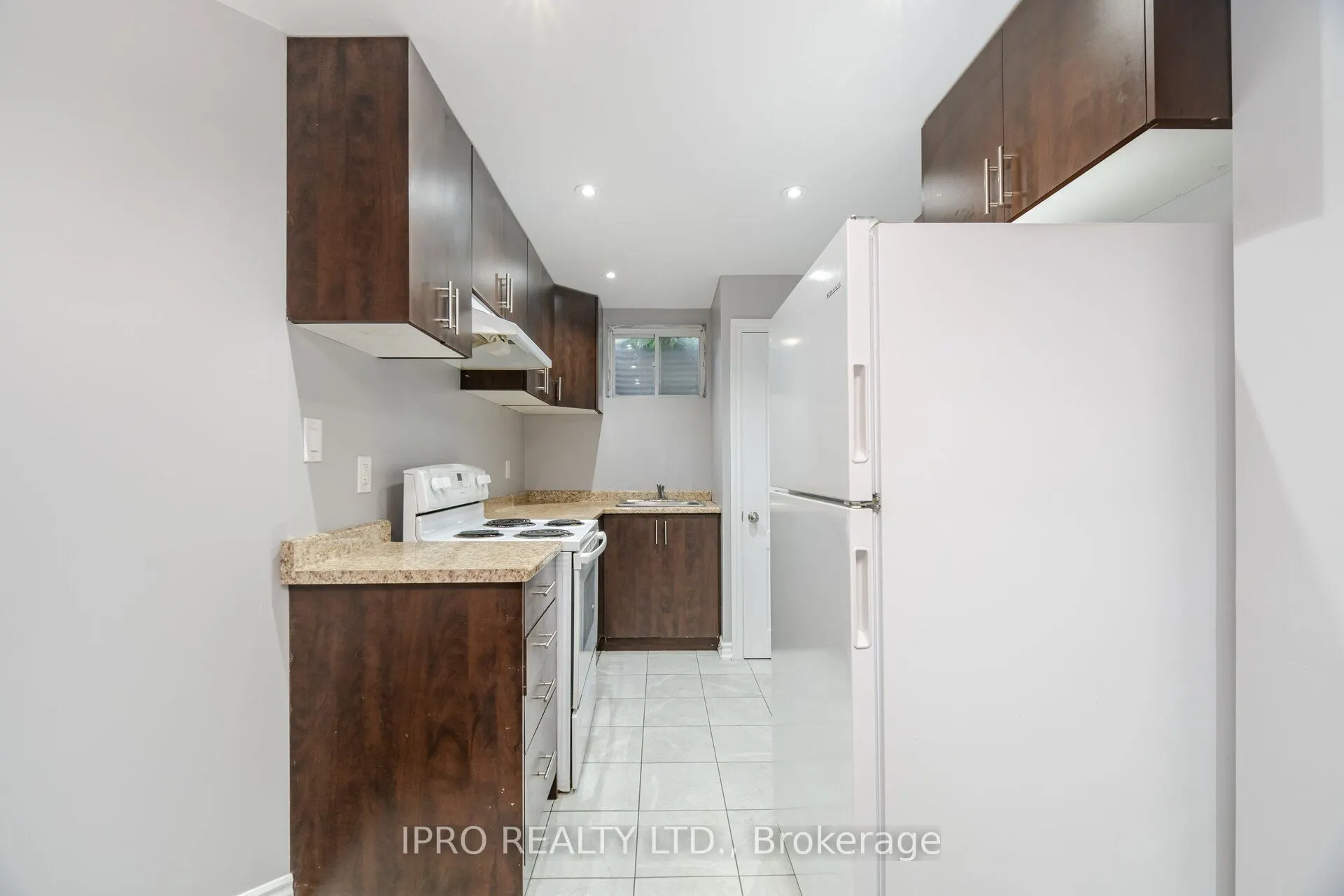1047 Savoline Boulevard