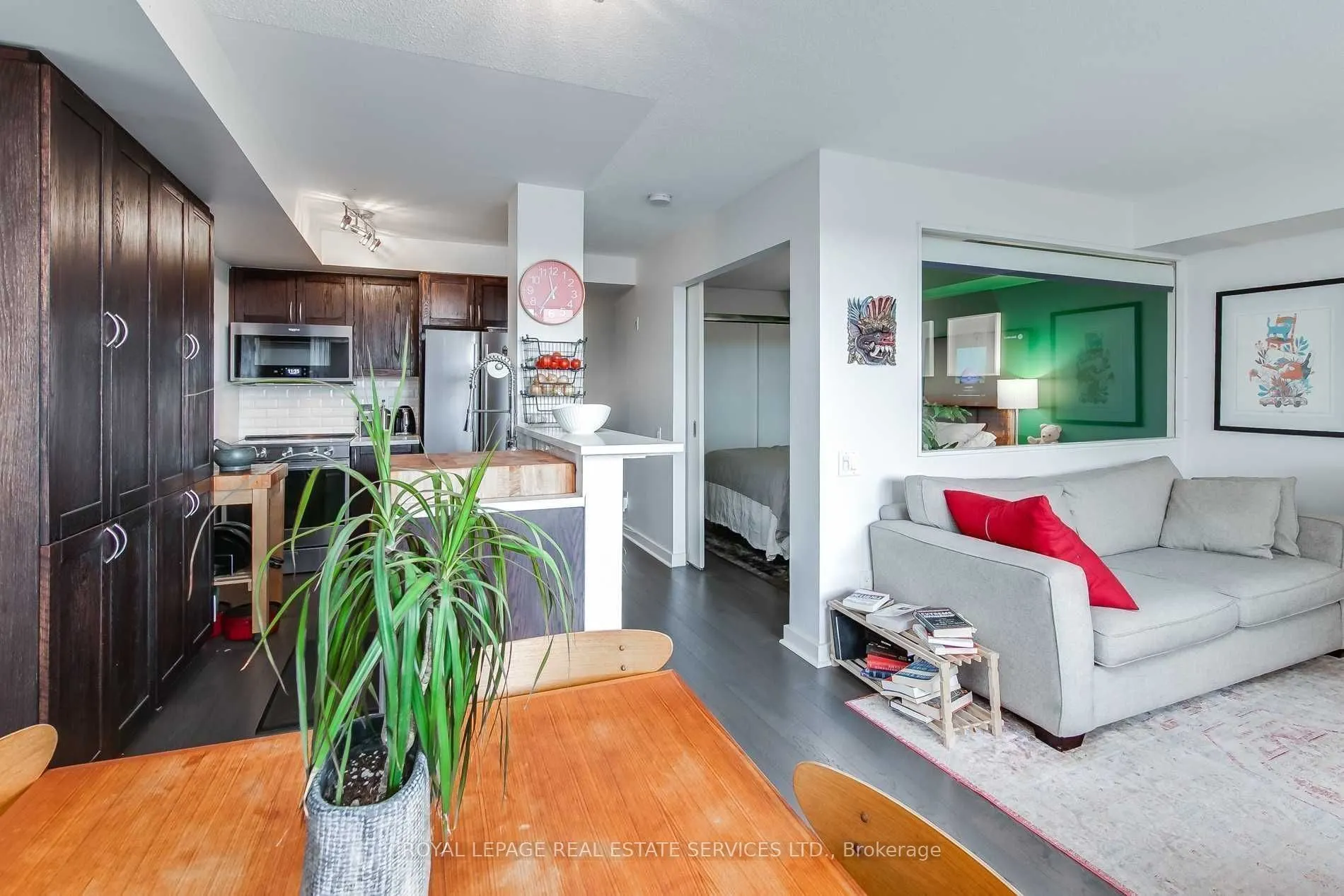 1040 The Queensway, #313