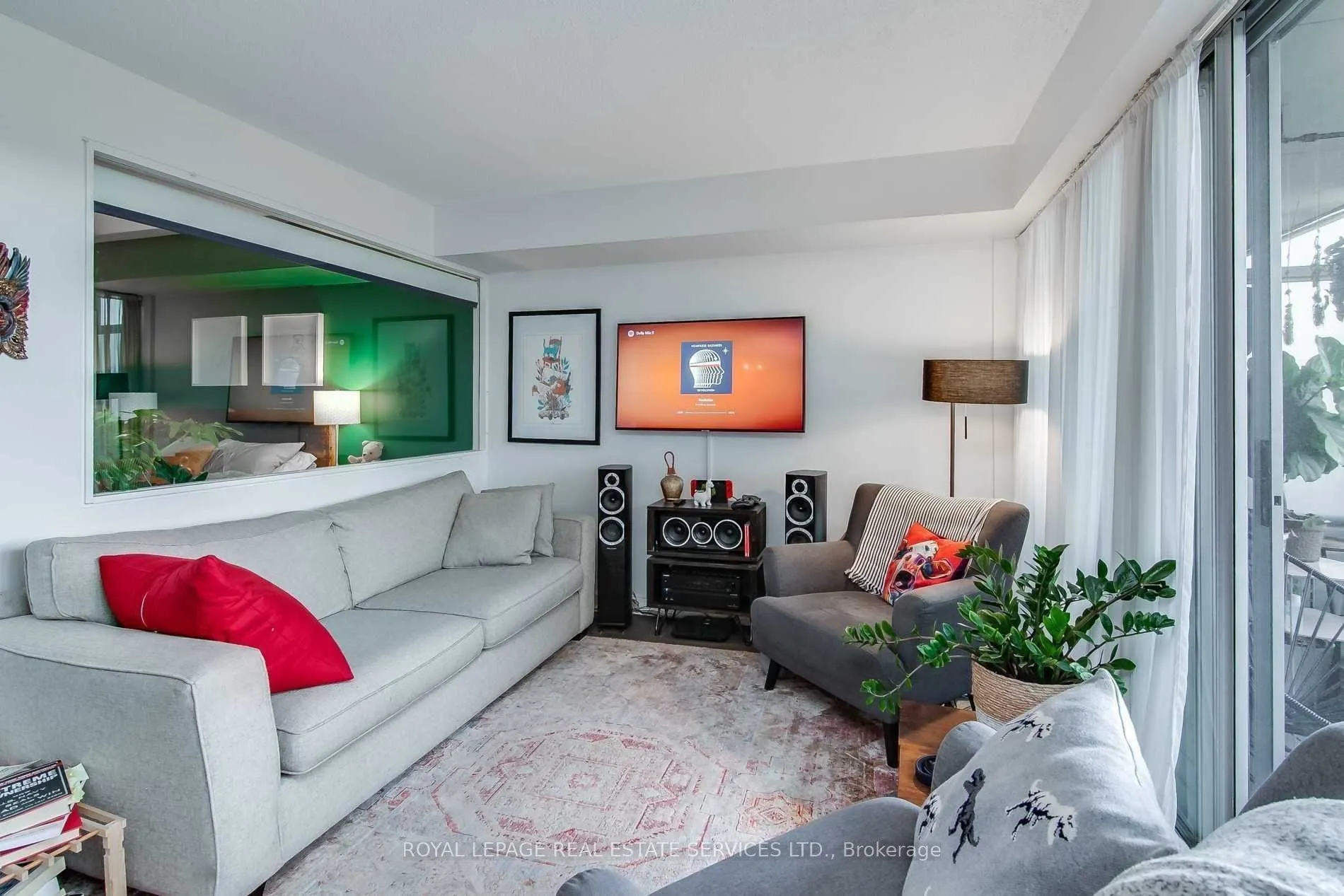 1040 The Queensway, #313